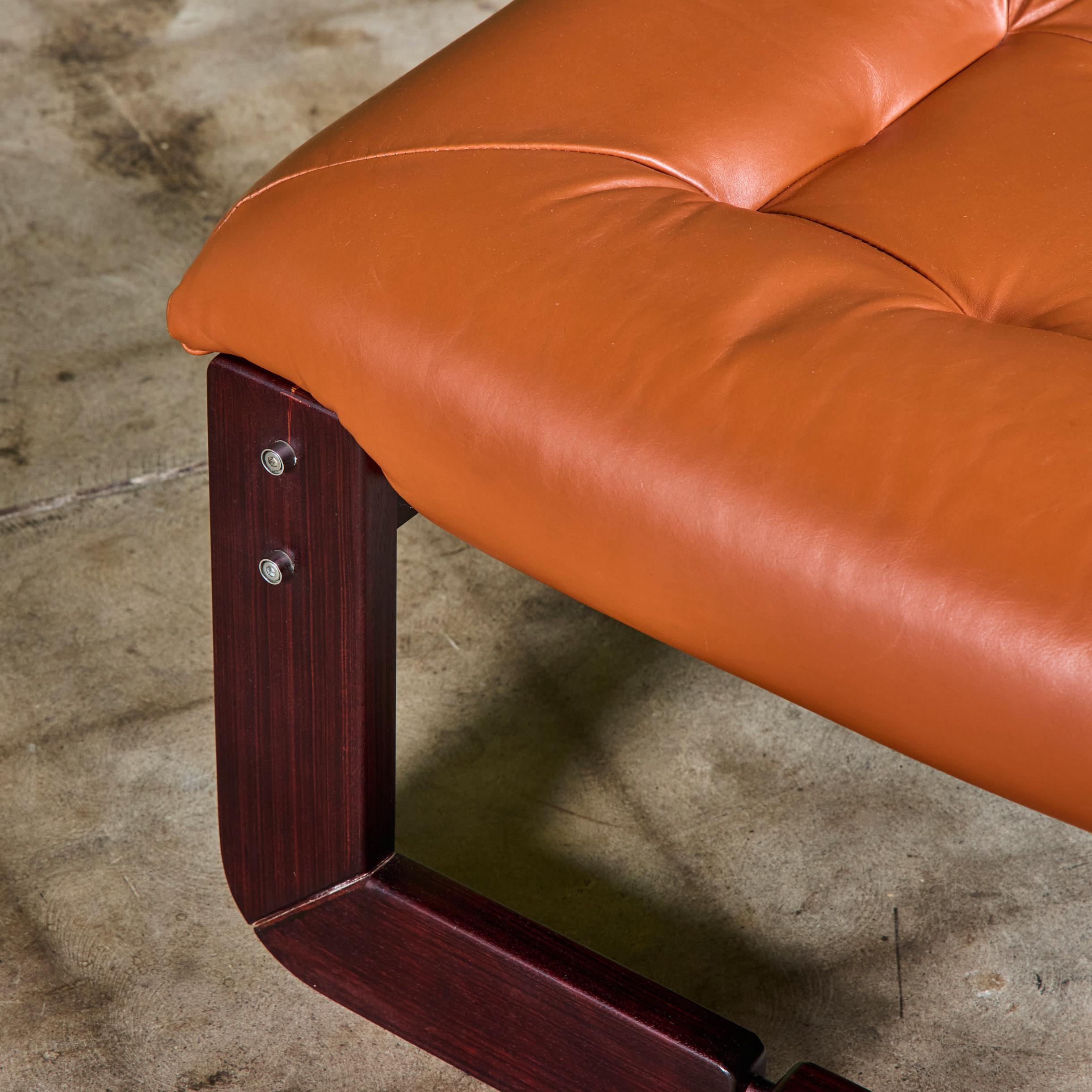 Sedia da salotto e ottomana in pelle Percival Lafer MP-97 in vendita 6