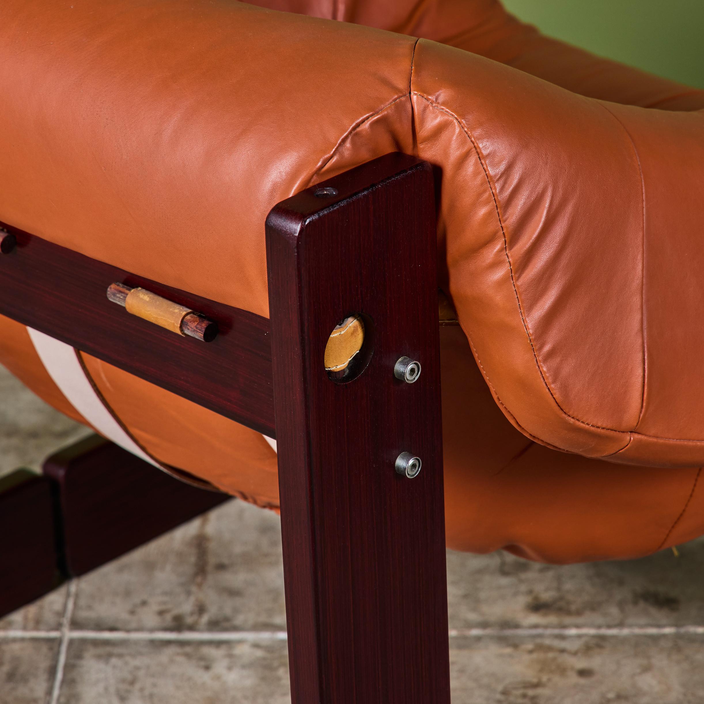 Sedia da salotto e ottomana in pelle Percival Lafer MP-97 in vendita 11