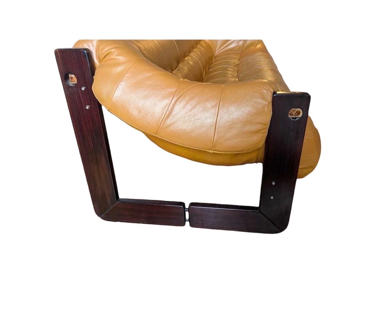Percival Lafer MP-97 Ledersofa mit Rahmen aus brasilianischem Palisanderholz 3