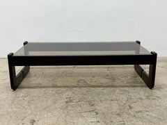 Table basse ou de cocktail Percival Lafer Mp-97 en bois de palissandre et verre fumé, années 1970