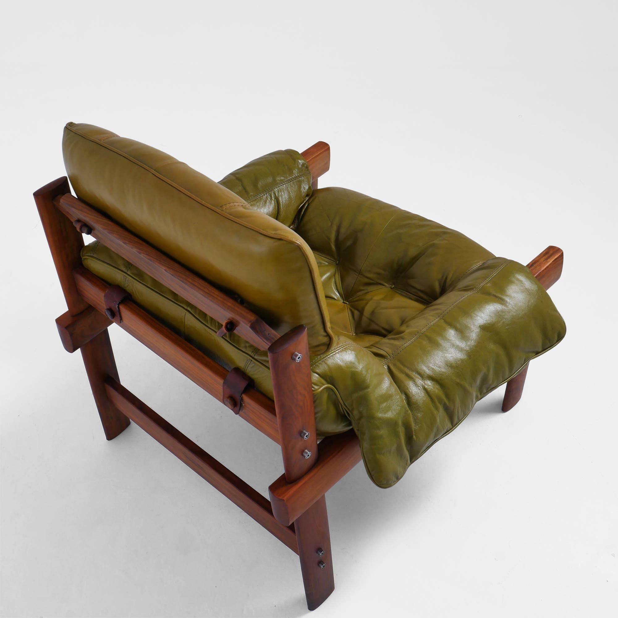 Percival Lafer MP-41 Silla de salón y otomana, Brasil, años 70 - Piel verde en venta 3