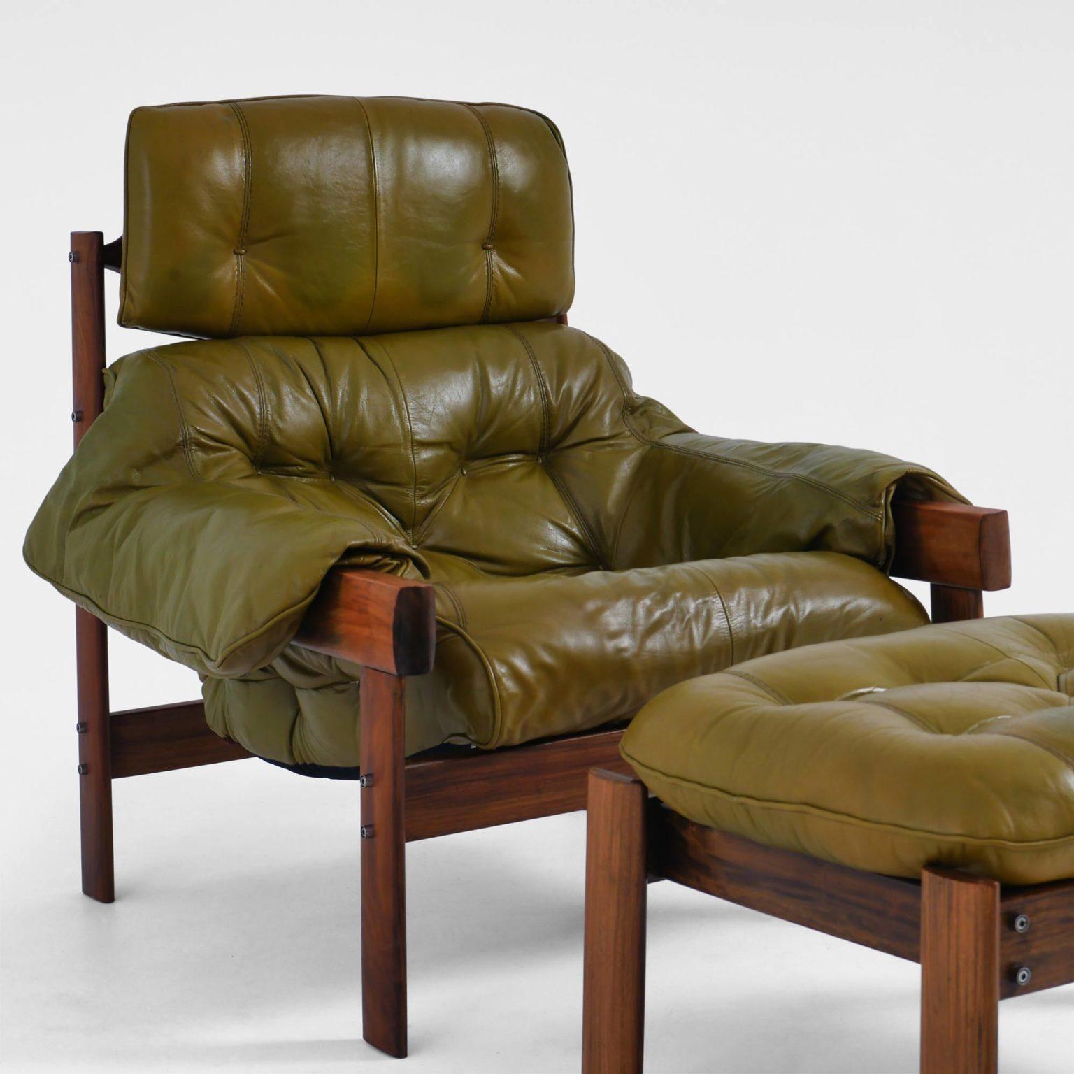 Este raro sillón MP-41 con otomana a juego fue diseñado por Percival Lafer para Móveis Lafer, Brasil, a principios de la década de 1960. Forma parte de la célebre serie MP de Lafer, conocida por combinar la artesanía tradicional brasileña con una