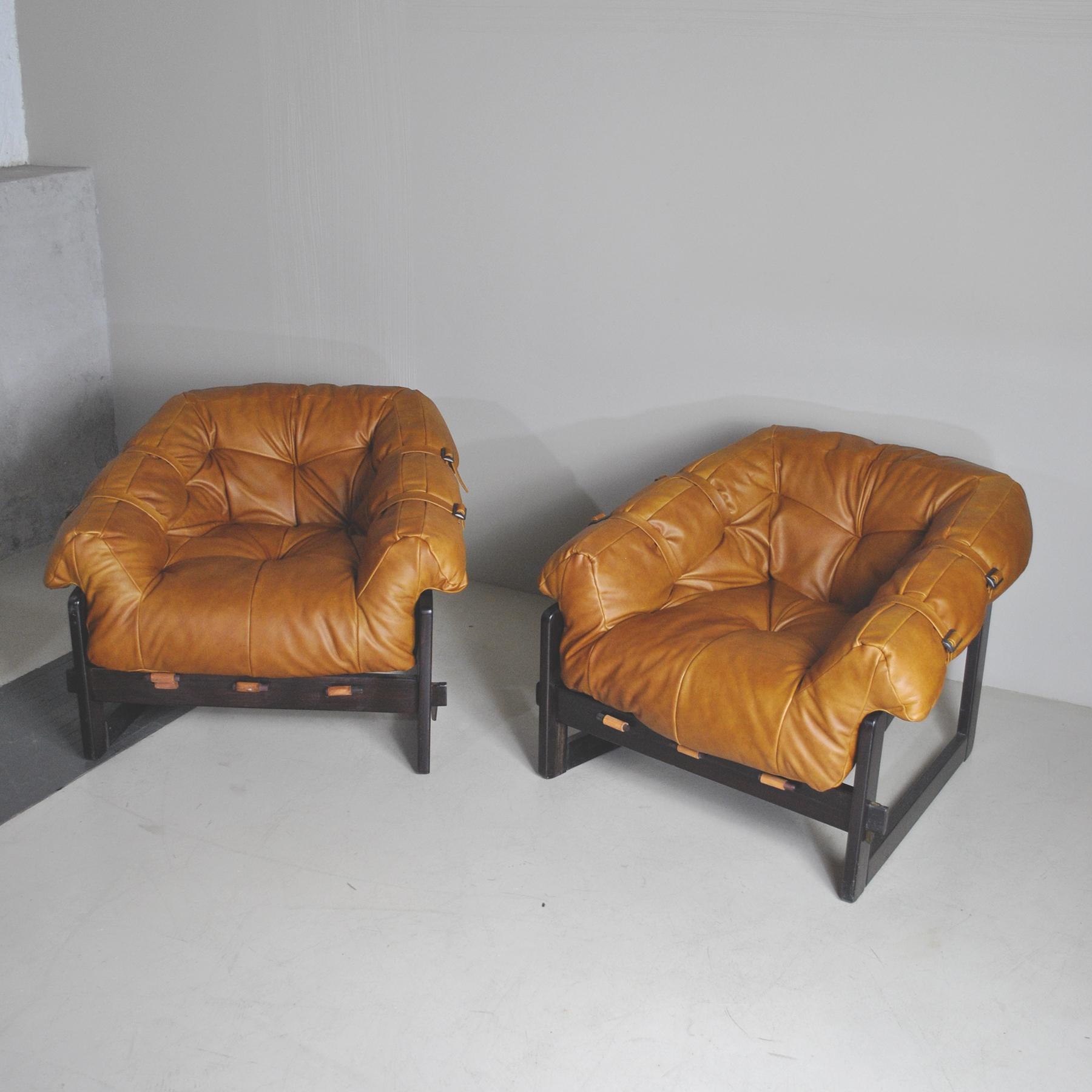 Percival Lafer Pair of Midcentury Brazilian Lounge Chair, 1960s In Good Condition In bari, IT