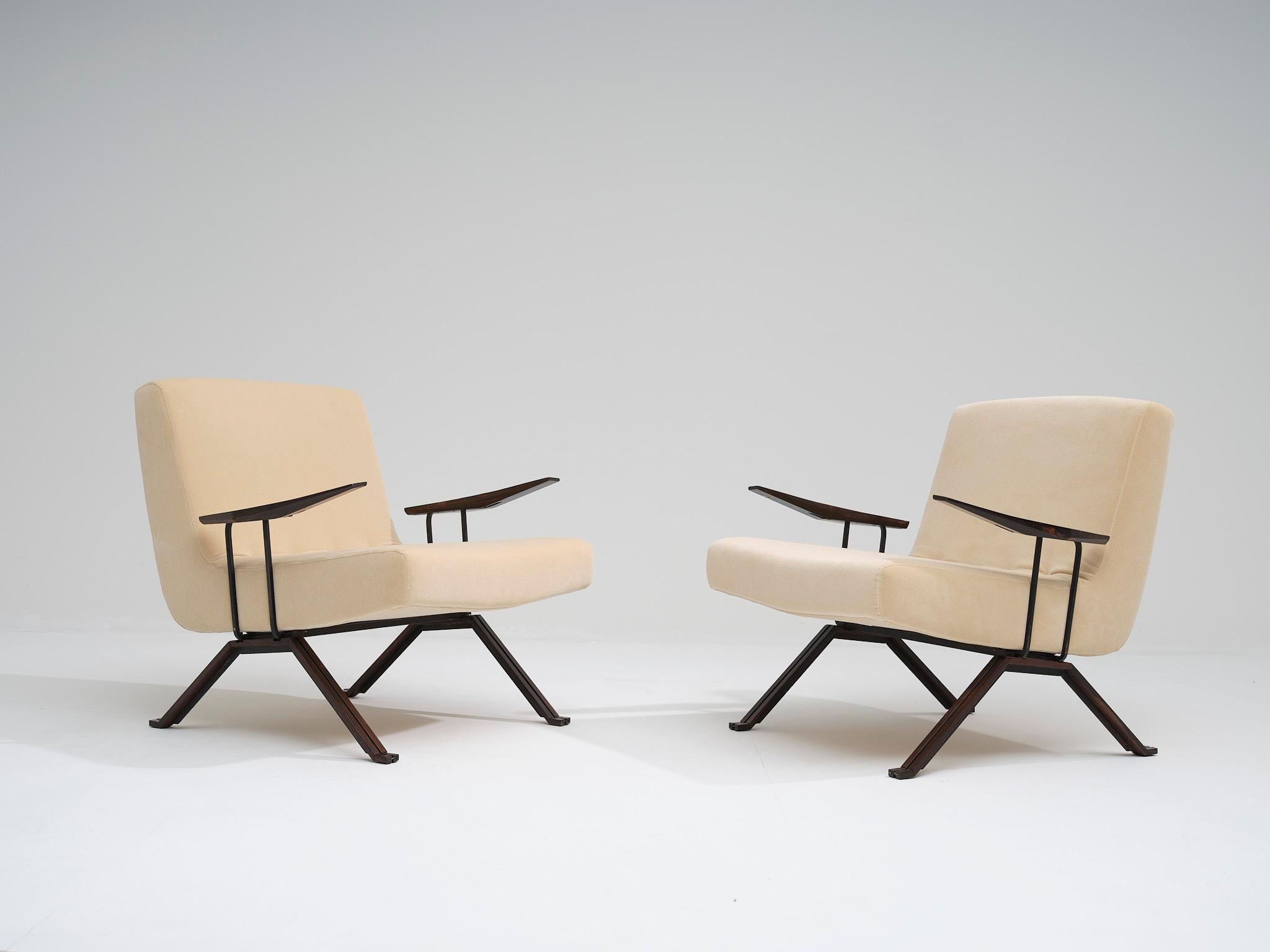 Percival Lafer
MP-01 Lounge Chairs
Wood, metal & velvet
1960s