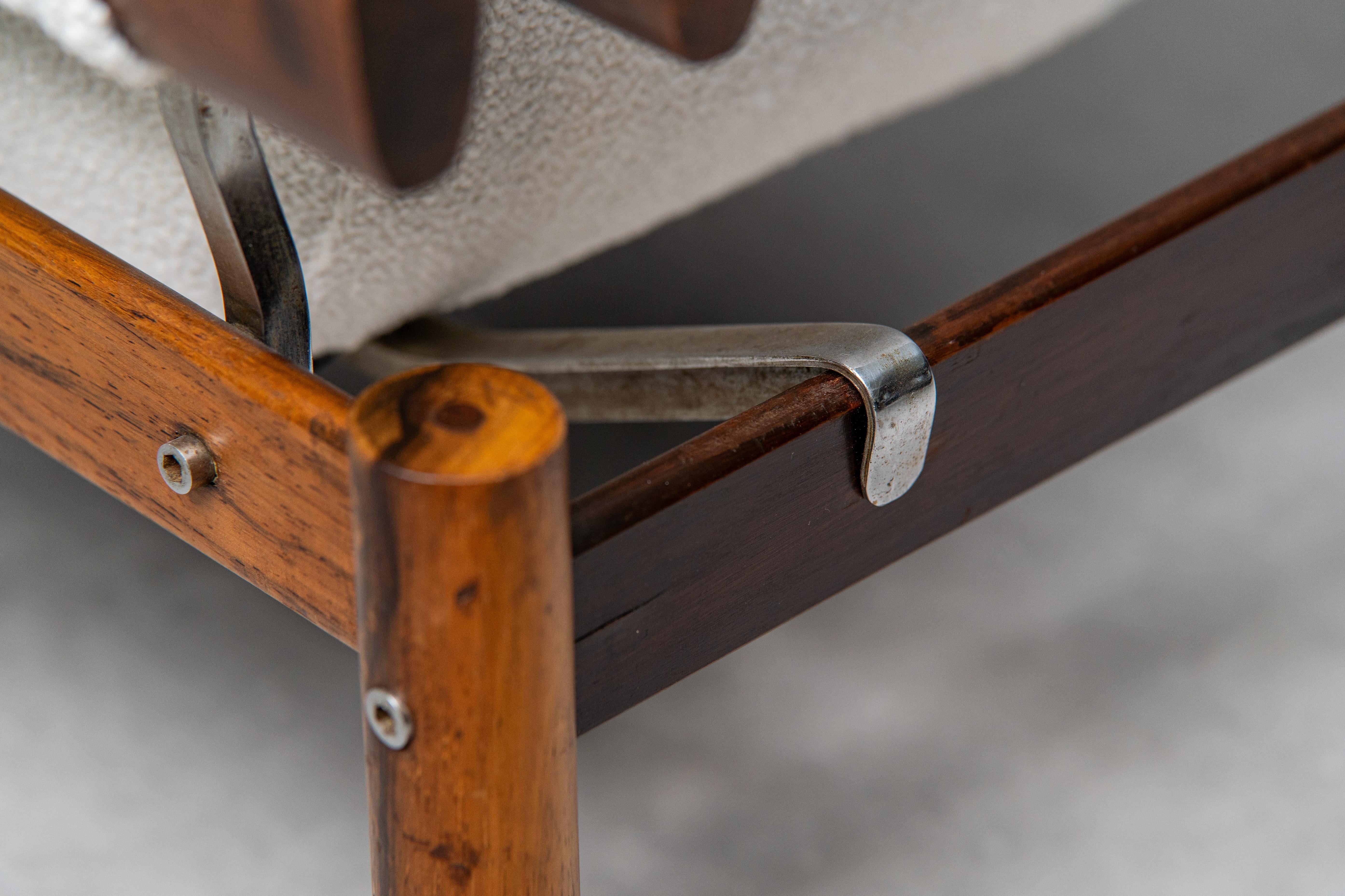Percival Lafer pair of MP-19 Armchairs For Sale 4
