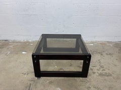 Table basse ou d'appoint en bois de rose et verre fumé de Percival Lafer, 1970