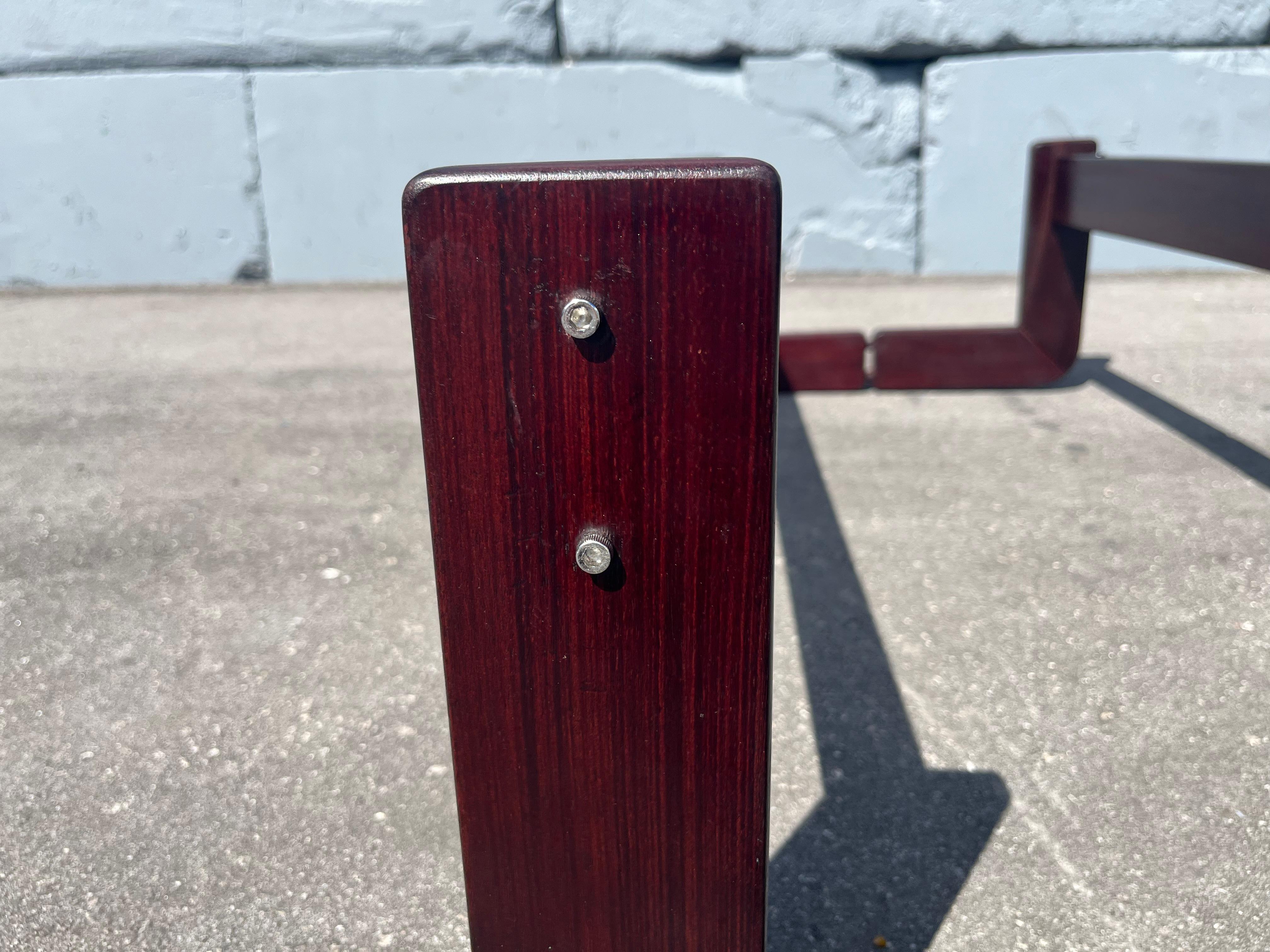 Table basse en bois de rose Percival Lafer Brésil en vente 1