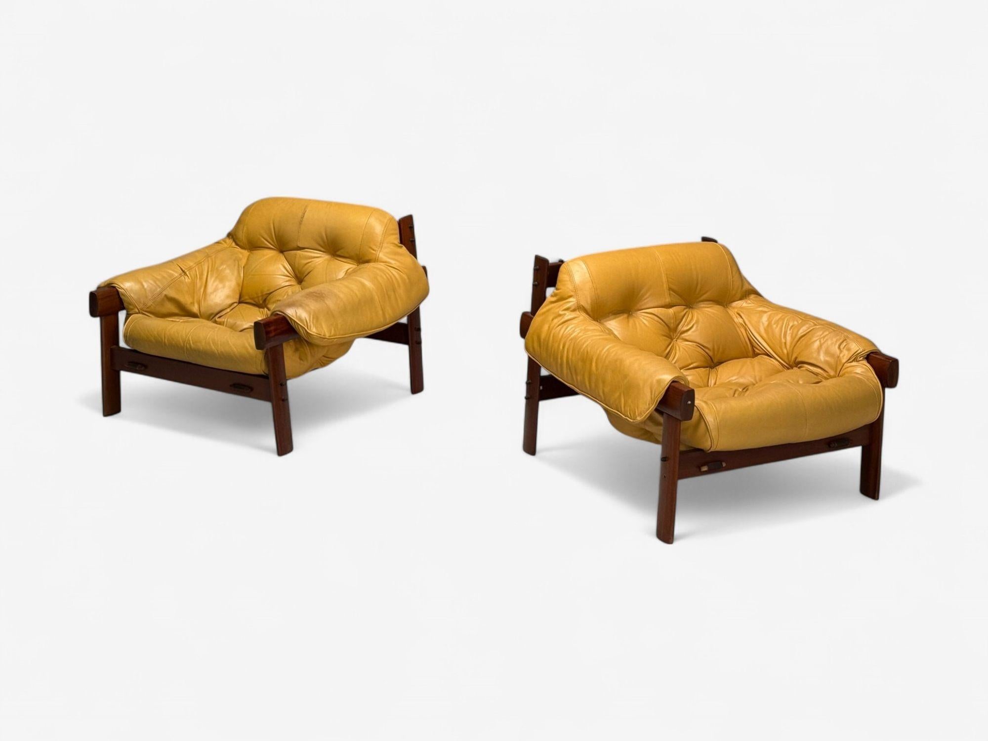 Percival Lafer, Brasilianische Moderne Mitte des Jahrhunderts, Leder, Palisander, verchromter Stahl, MP-41 Lounge Stühle, Brasilien, 1960er

Seltenes Paar MP-41 Sessel von Percival Lafer für Móveis Lafer, ca. 1960er Jahre. Dieses Modell wurde von