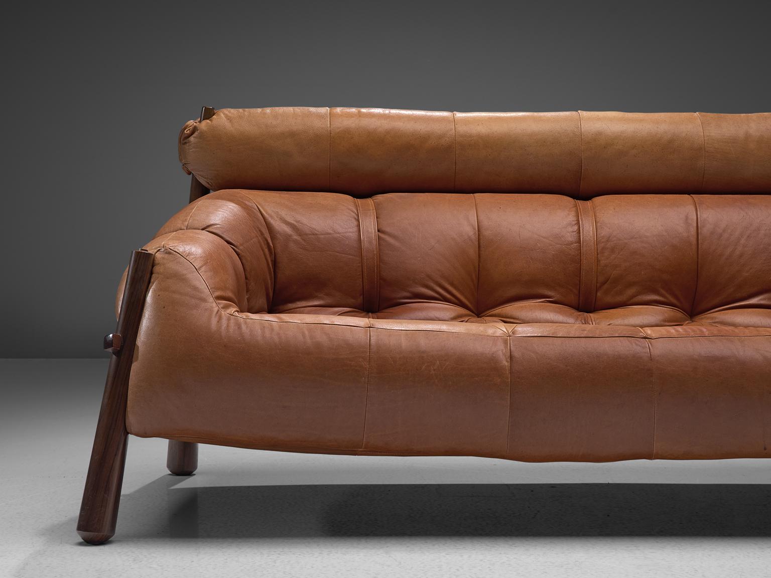 Percival Lafer Sofa in Rosewood and Cognac Leather In Good Condition In Waalwijk, NL