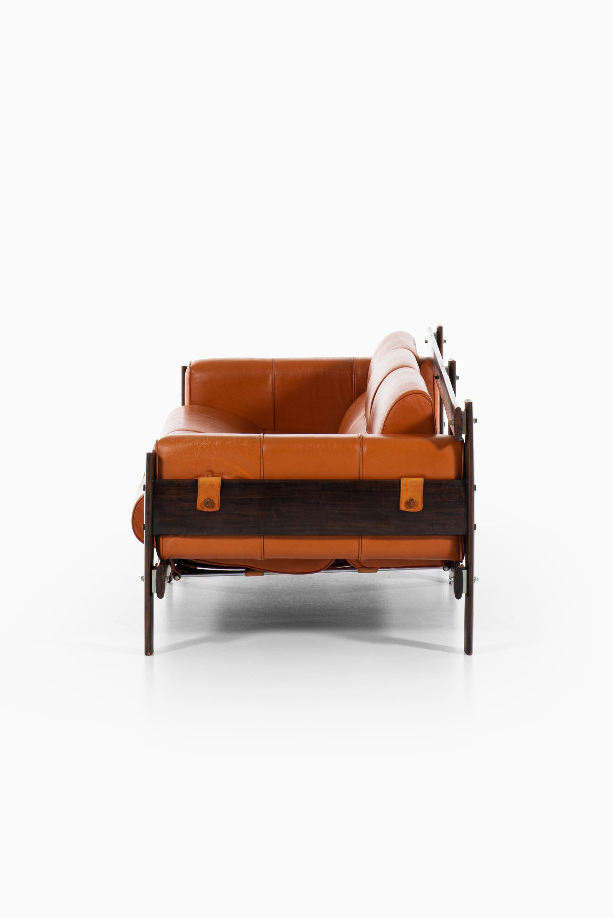 Mid-Century Modern Percival Lafer Sofa in Rosewood and Leather by Lafer MP in Brazil