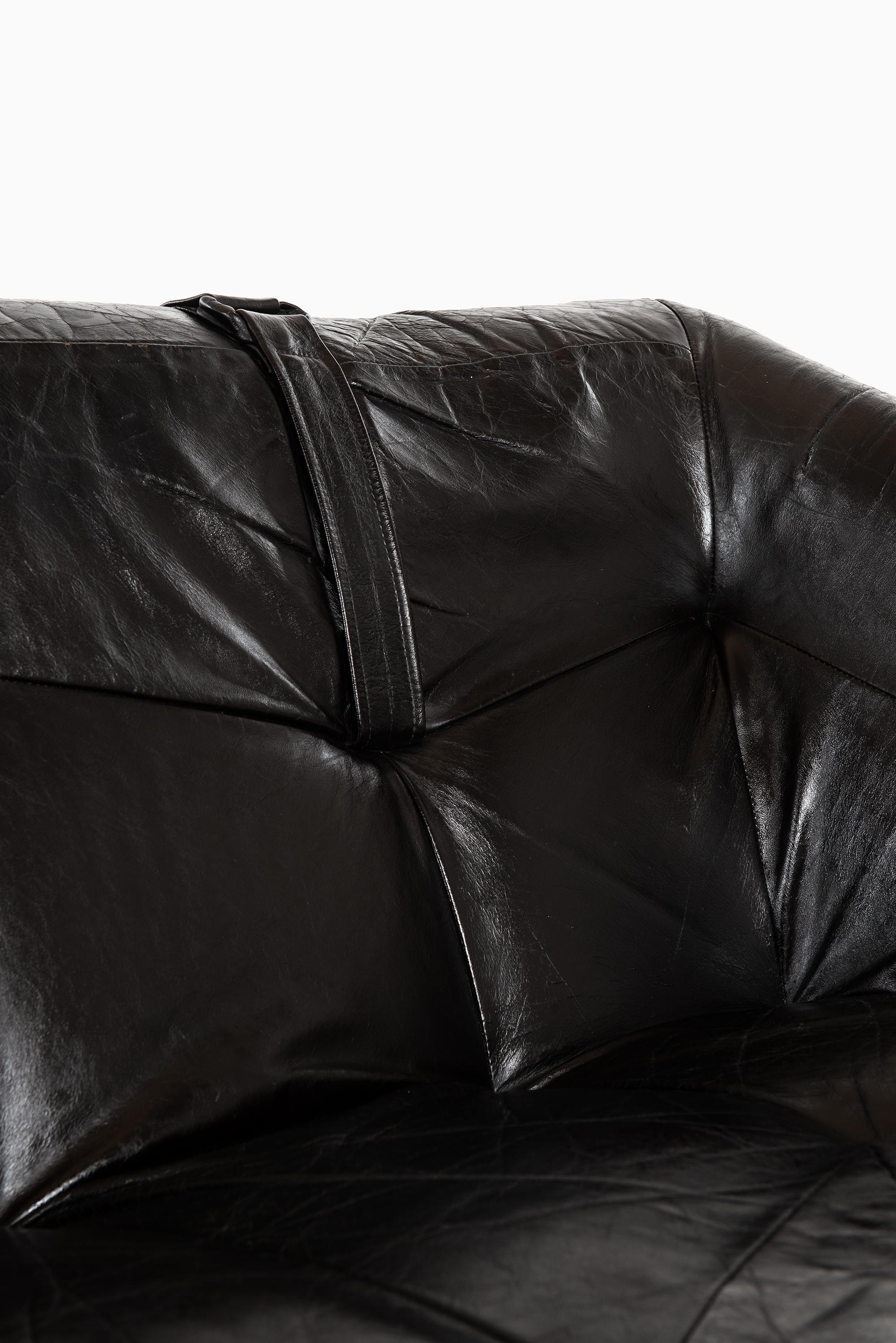 Percival Lafer Sofa Model MP-091 Produced by Lafer MP in Brazil In Good Condition In Limhamn, Skåne län
