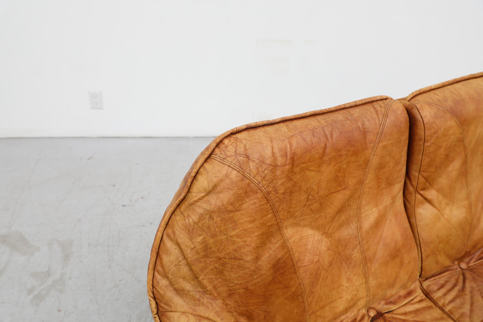 Fauteuil brutaliste de style Percival Lafer avec cadre en bambou et coussins en cuir cognac en vente 4