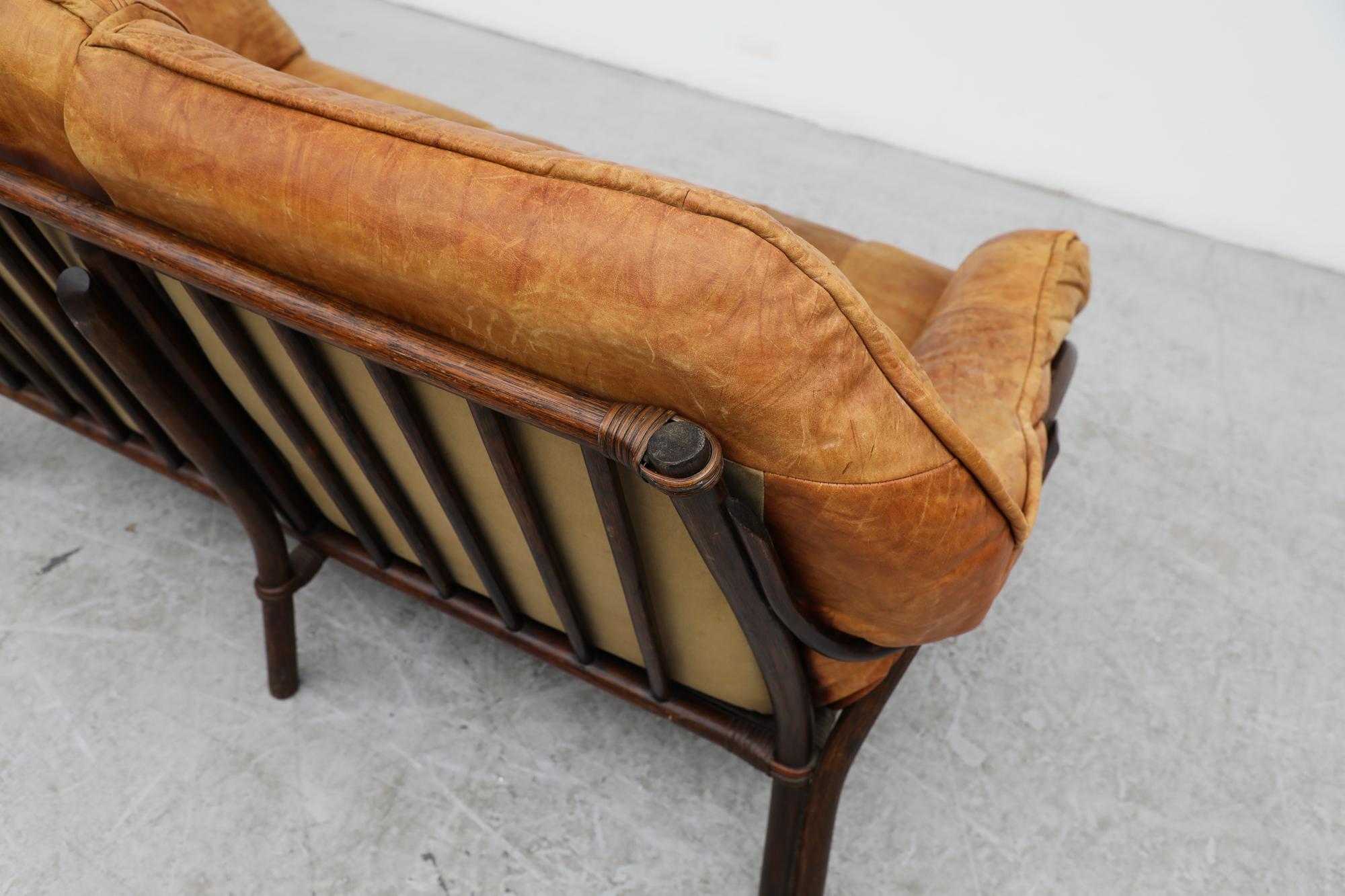 Fauteuil brutaliste de style Percival Lafer avec cadre en bambou et coussins en cuir cognac en vente 1