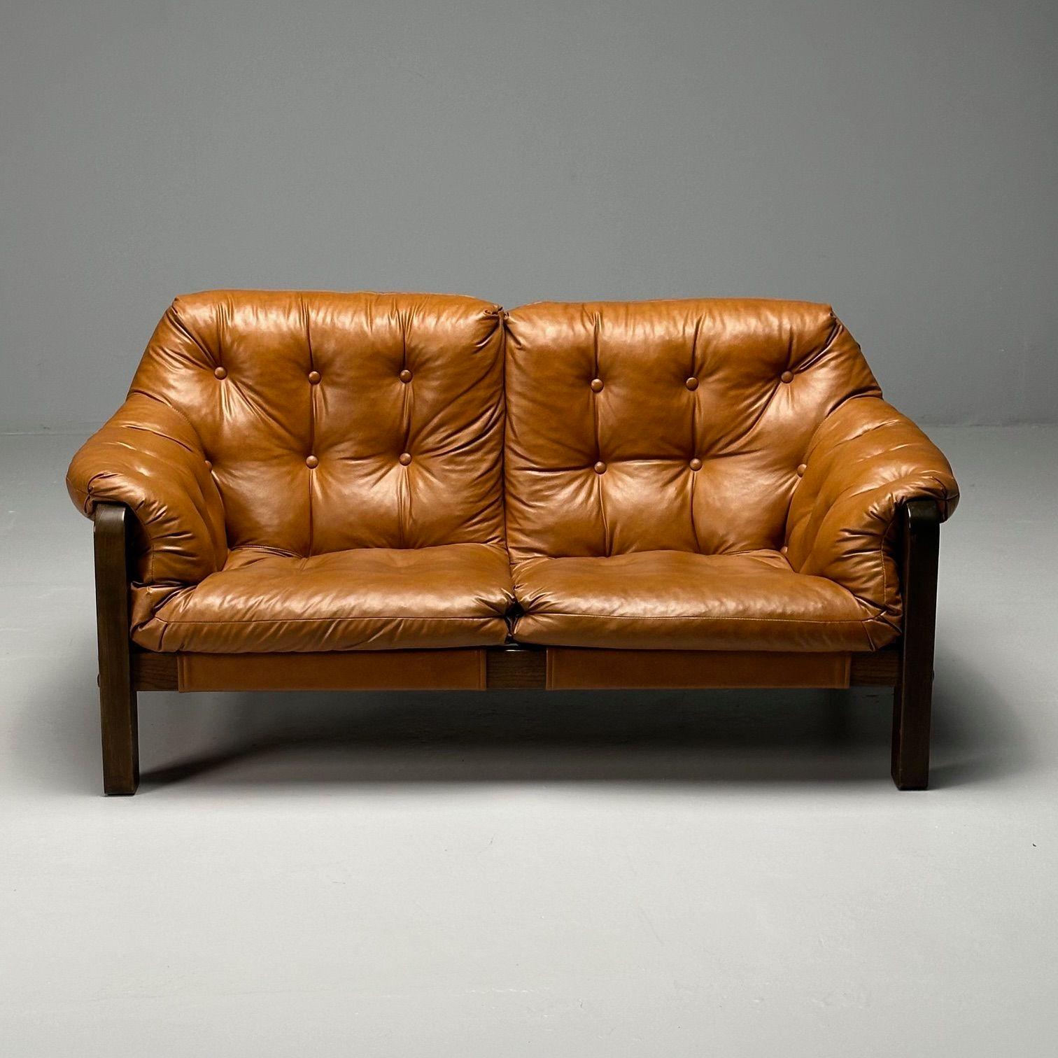 Percival Lafer Style, Mid-Century Modern, Two Seater Sofa, Leather, Wood, 1980s In Good Condition In Manhasset, NY