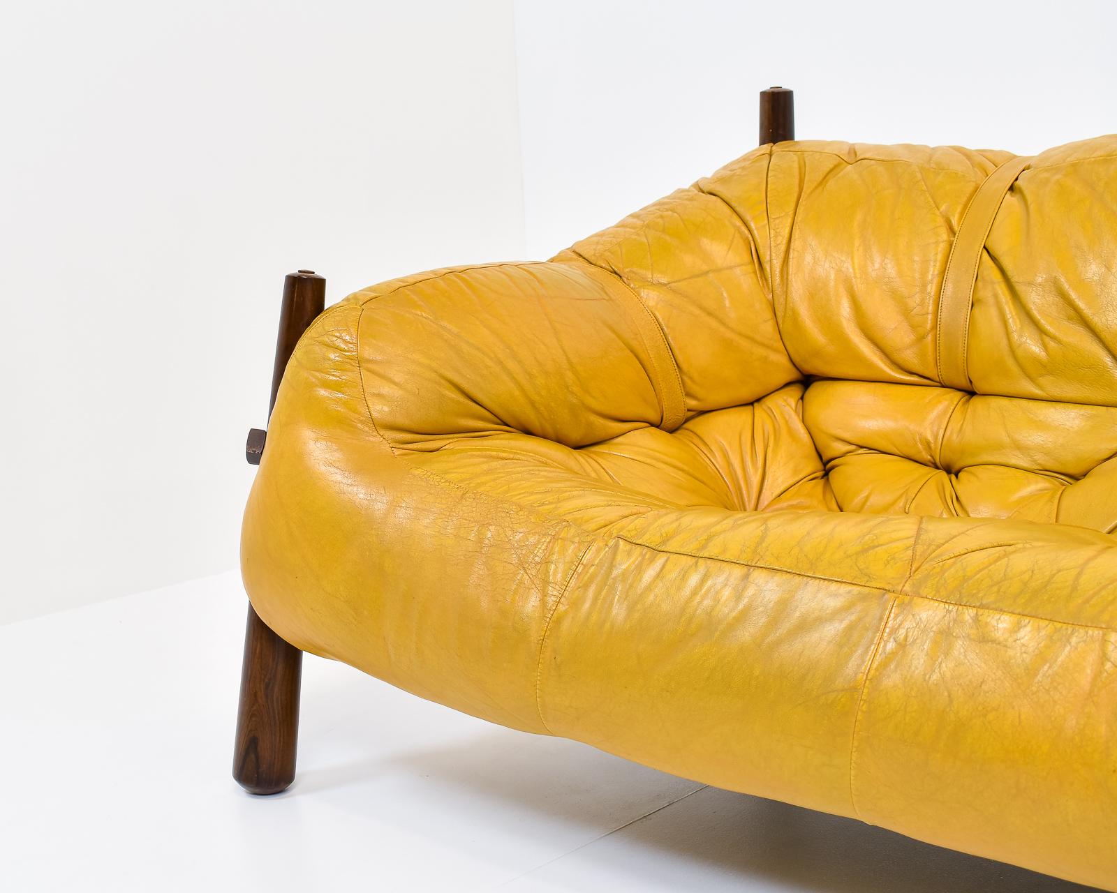 Mustard Yellow Leather Three-Seater Sofa by Percival Lafer, model 'MP-81' 4