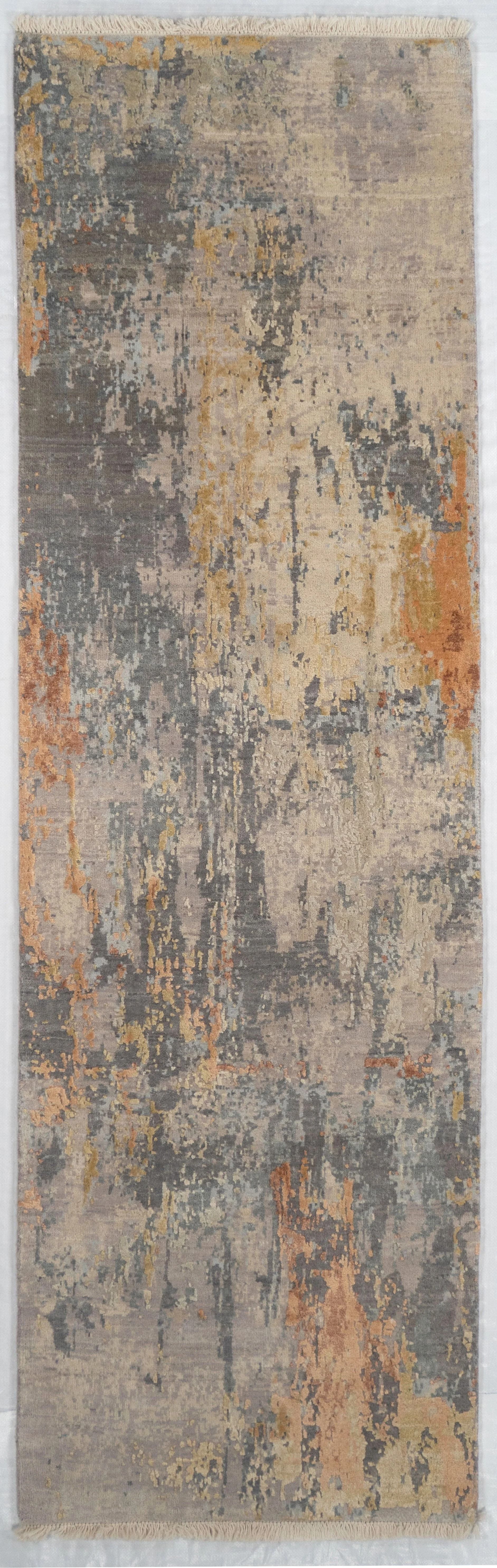Percy Hand-Knotted Runner Rug – 2'4" x 7'9" For Sale