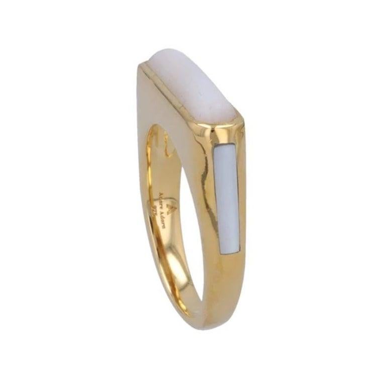 For Sale:  Percy Side Band Ring with Mother of Pearl in 18k Gold 2