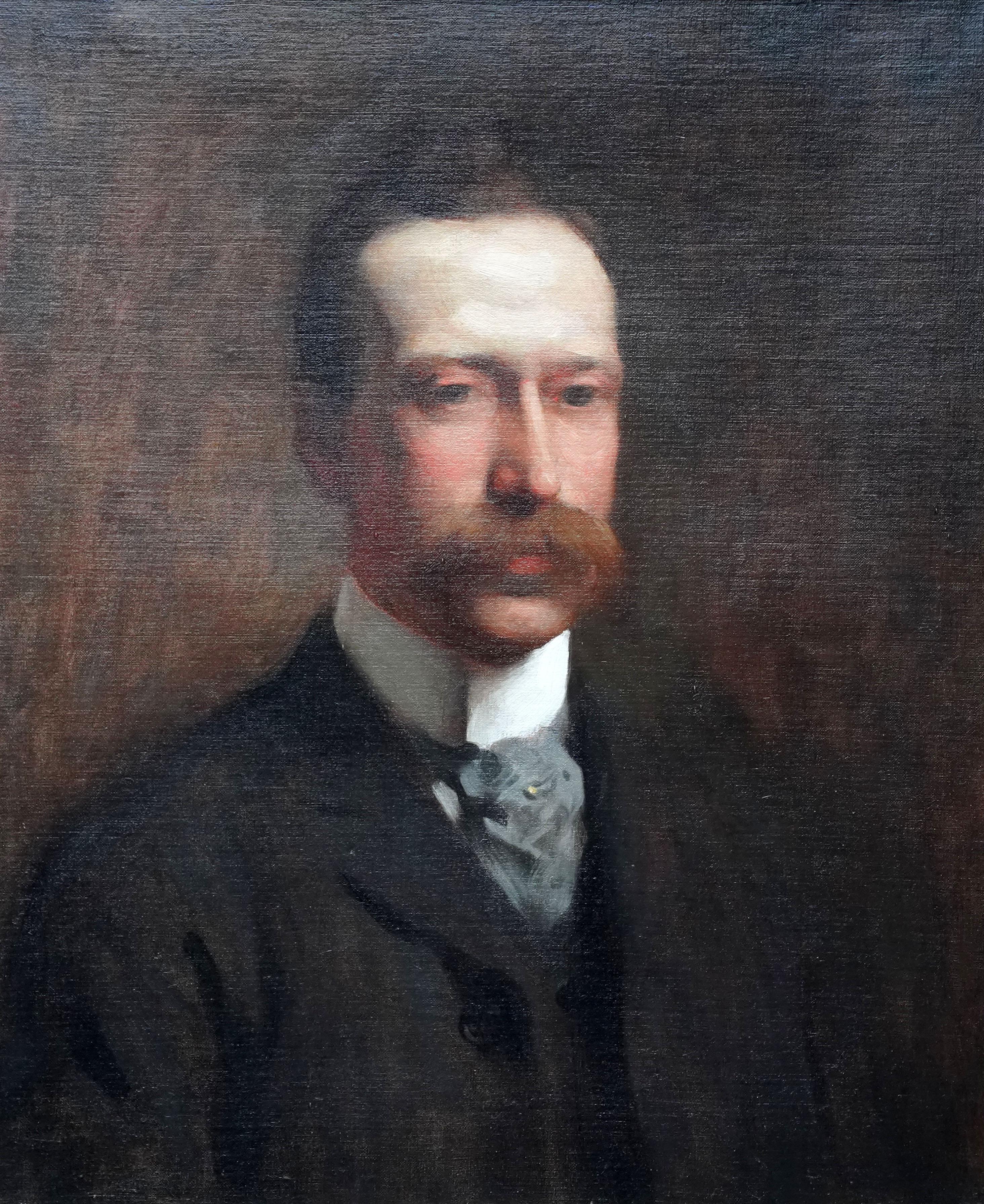 Ritratto di gentiluomo - Ritratto maschile ad olio di arte edoardiana britannica - Painting di Percy William Gibbs