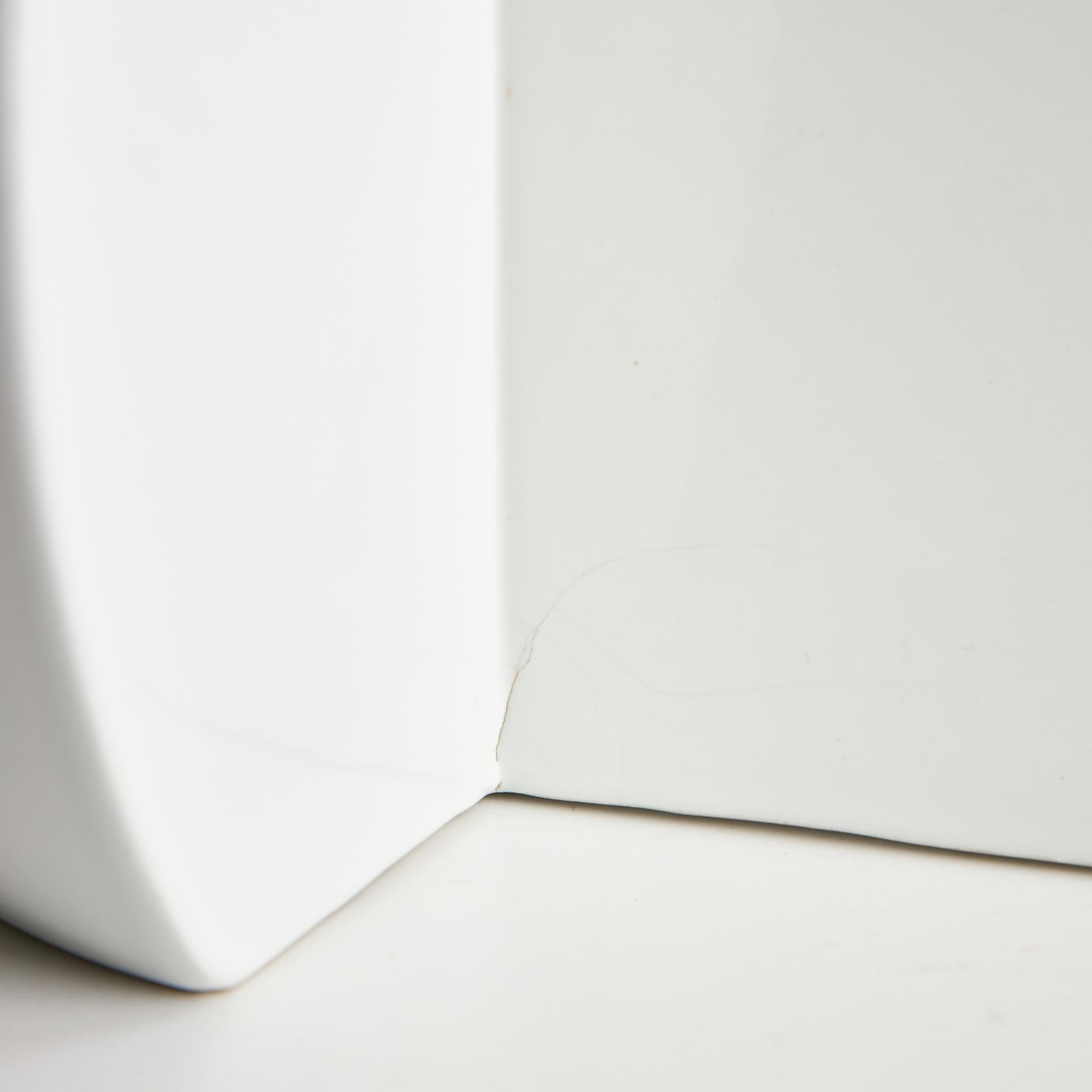 Perdomello 70 White Hemisphere Ceramic Table Lamp, 1970s For Sale 4