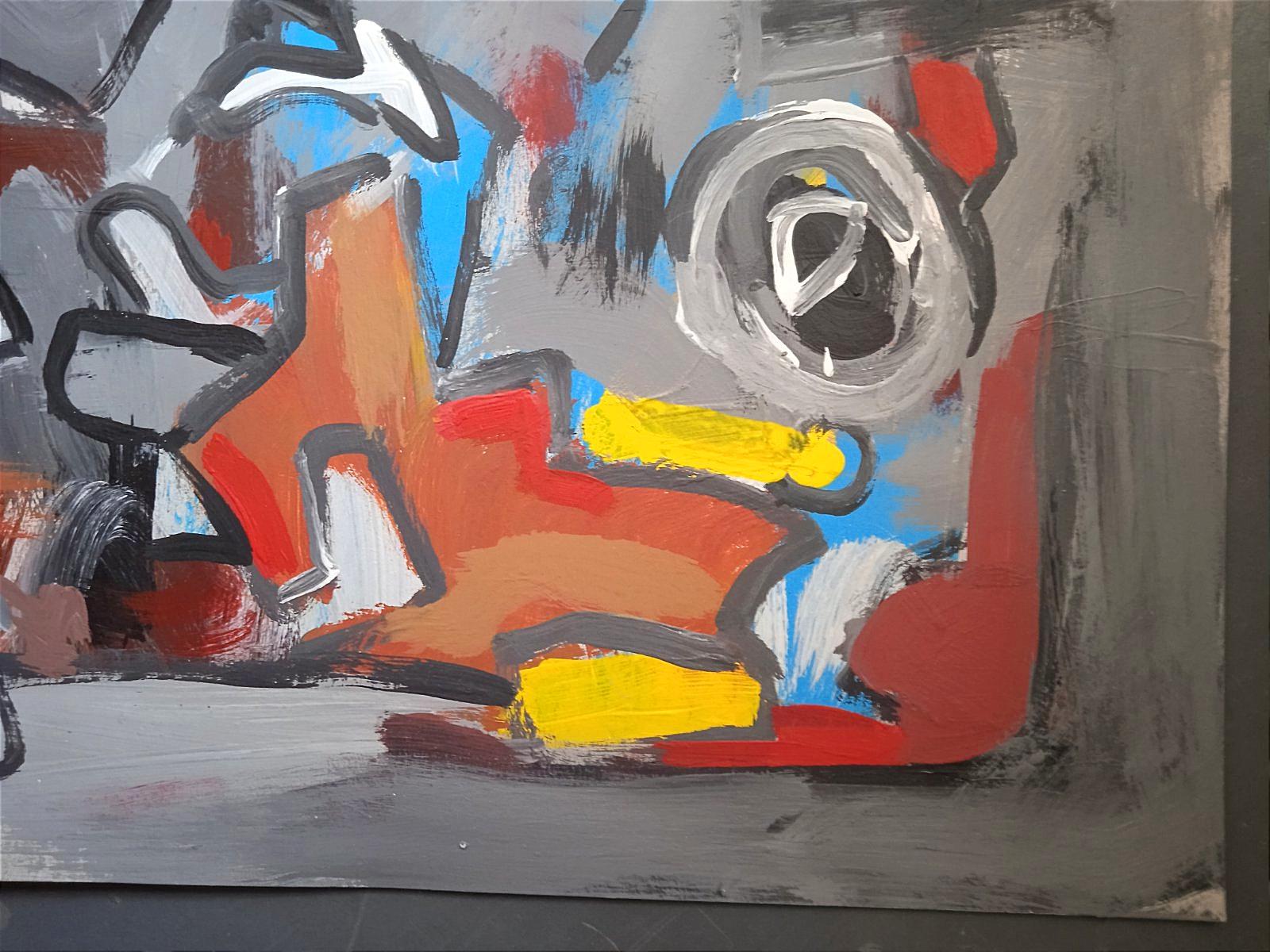 Ruslan Perekucha wurde 1967 geboren.
Seit seiner Kindheit interessierte er sich für die Kunstgeschichte und liebte vor allem den Modernismus. Dies veranlasste ihn in den 2000er Jahren, Antiquitäten und Kunst zu sammeln. Dann begann er selbst zu