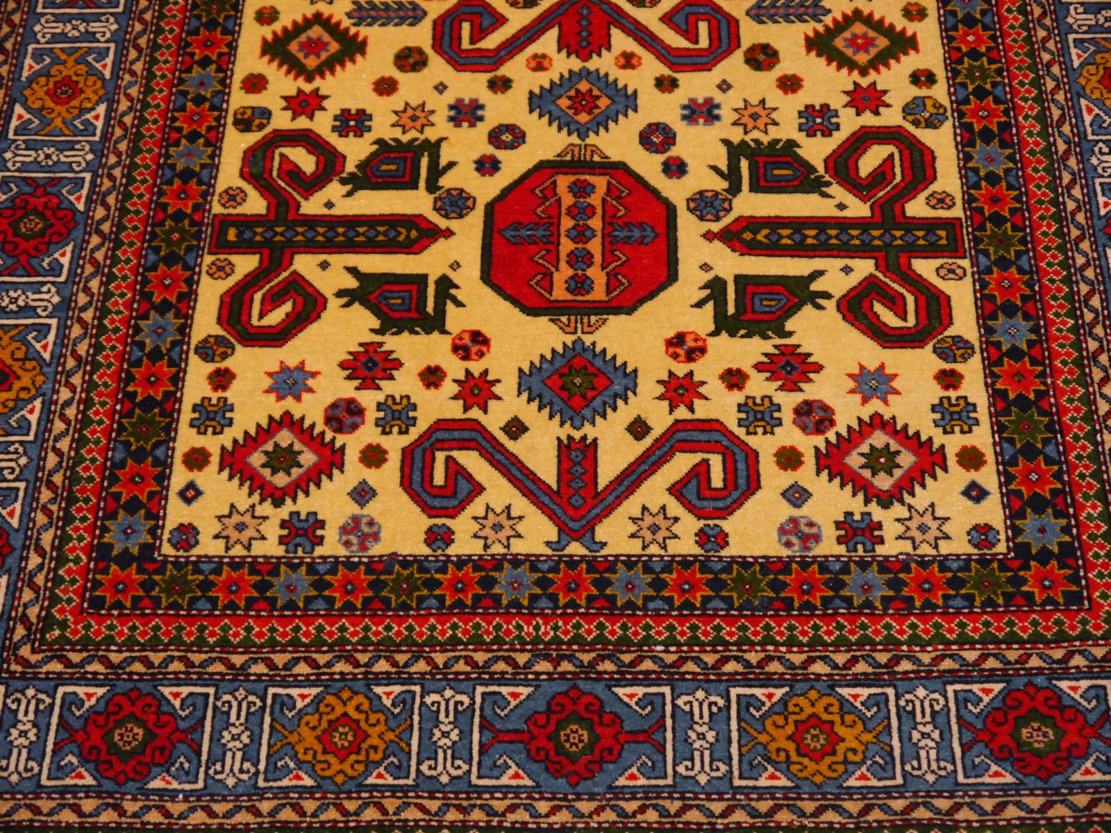 Perepedil Kazak-Teppich Handgeknüpft in Aserbaidschan Vintage Semi Antiker Teppich (Kasachisch) im Angebot