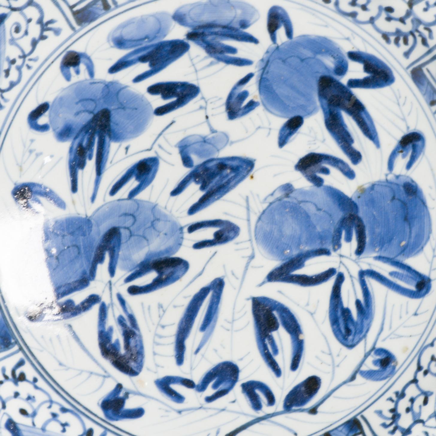 Parfaite assiette en porcelaine japonaise Arita Kraak d'époque Edo, vers 1680 en vente 9