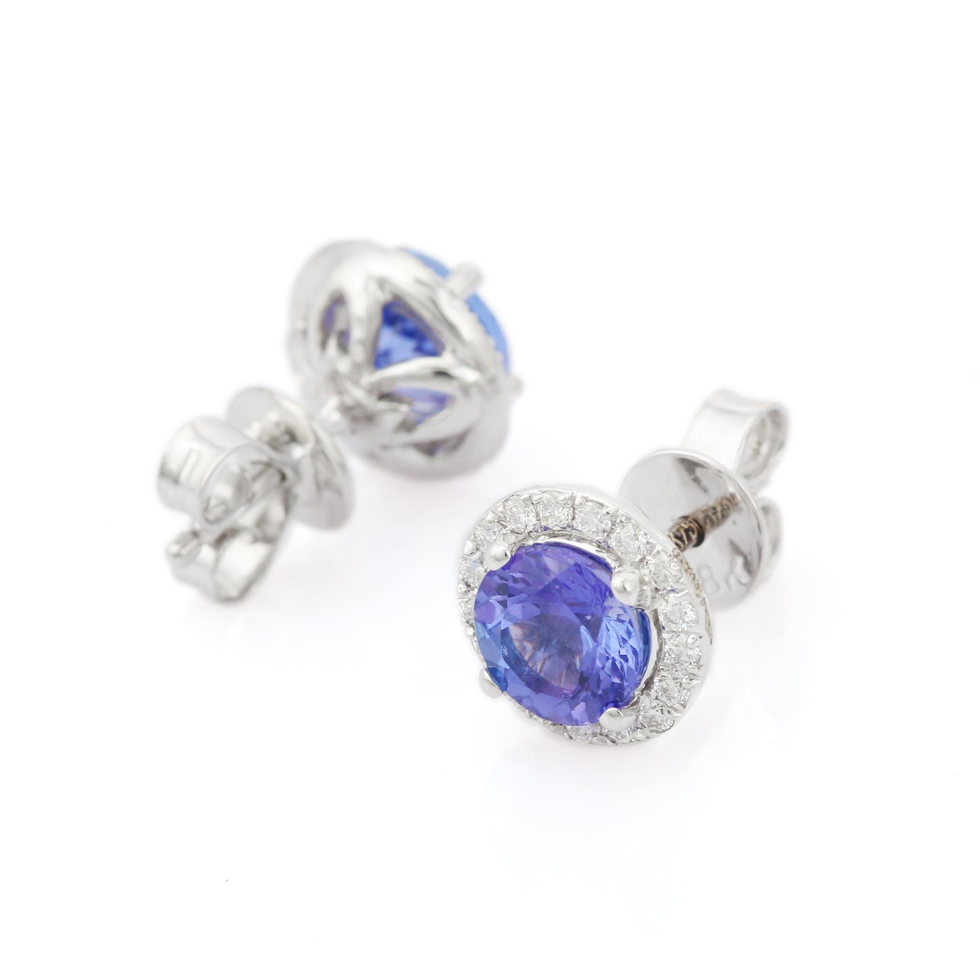 Perfect Blue 1.75 Ct Tanzanite and Diamond Stud Earrings in 18K White Gold In New Condition For Sale In Houston, TX