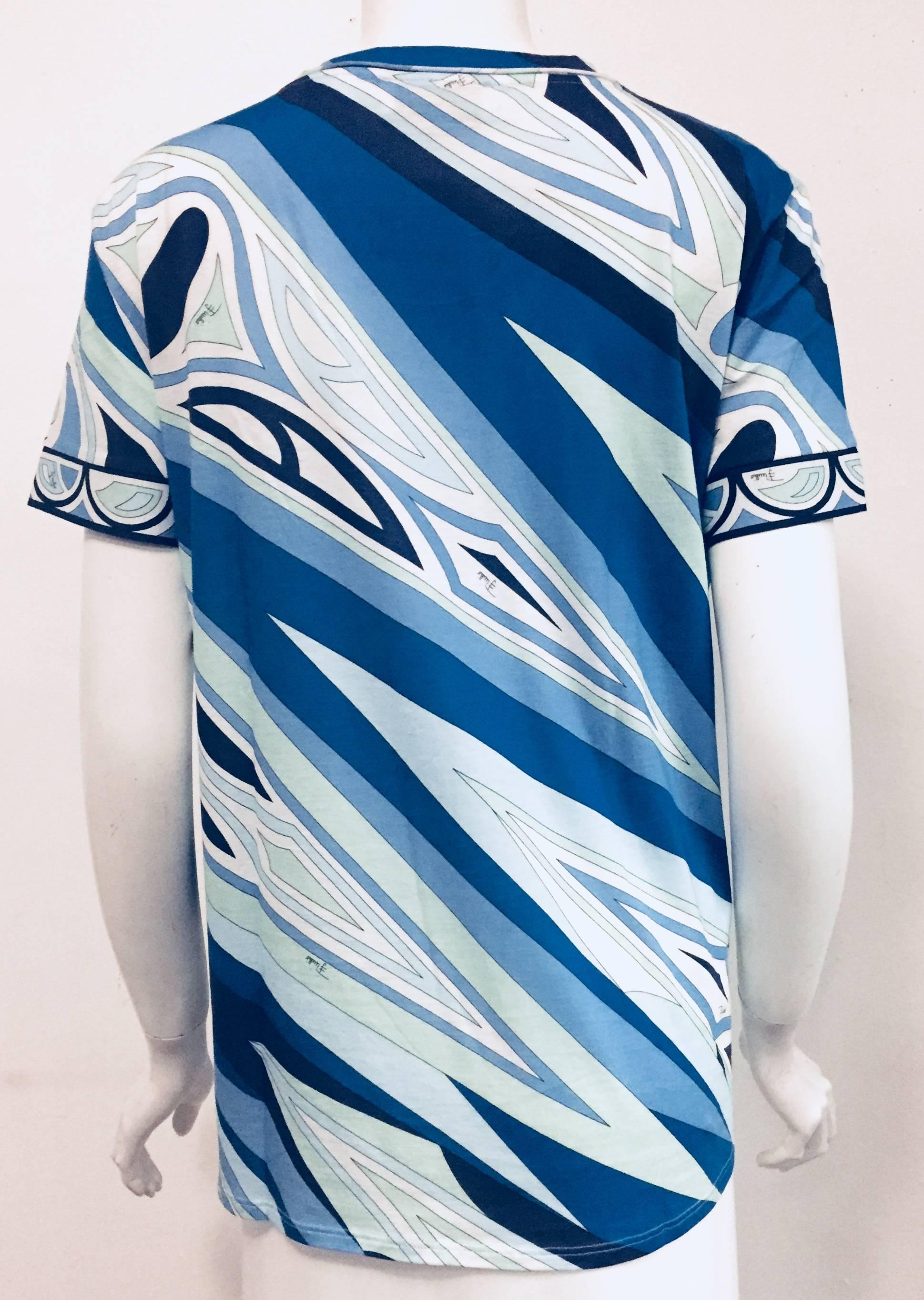 Perfect Emilio Pucci Blue & White Cotton Short Sleeve Top In Excellent Condition In Palm Beach, FL