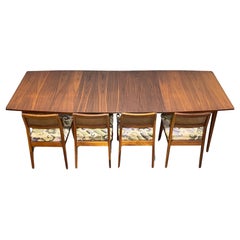 PERFECT Expandable Walnut Mid Century Modern DINING TABLE, c. 1960
s