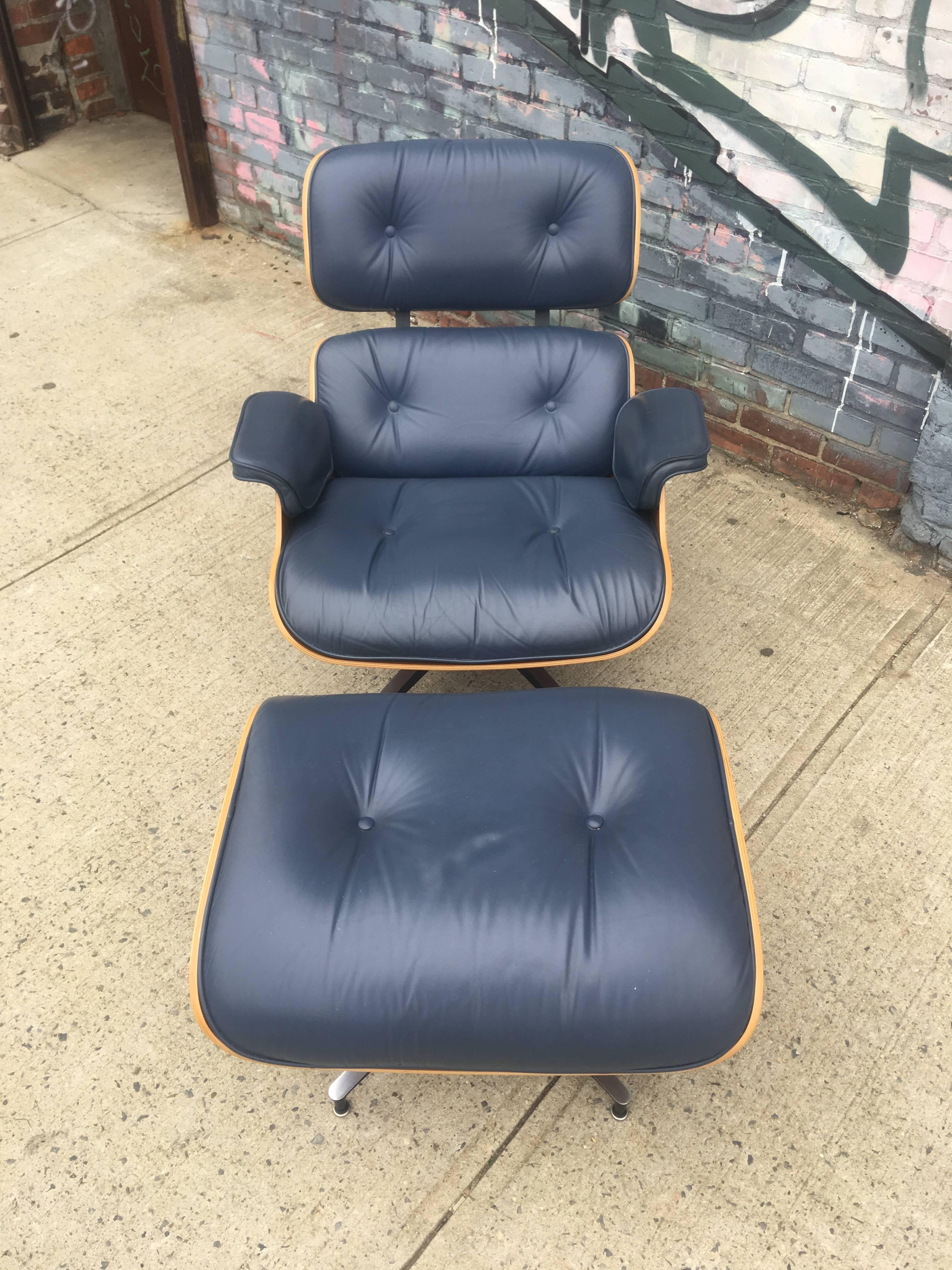 Mid-Century Modern Perfect Herman Miller Eames Lounge Chair and Ottoman in Custom Blue Leather