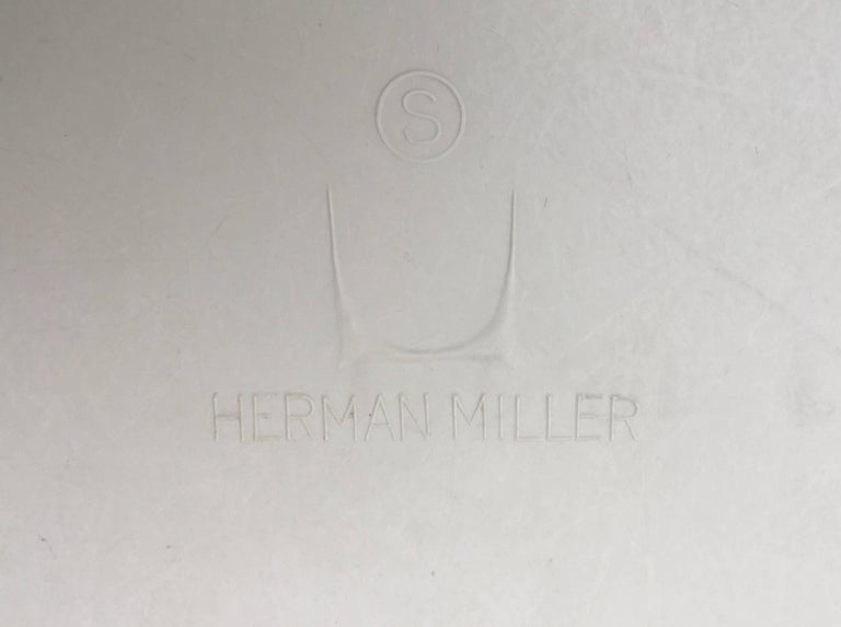 Perfect Herman Miller Eames Rocking Chair In Excellent Condition For Sale In Brooklyn, NY