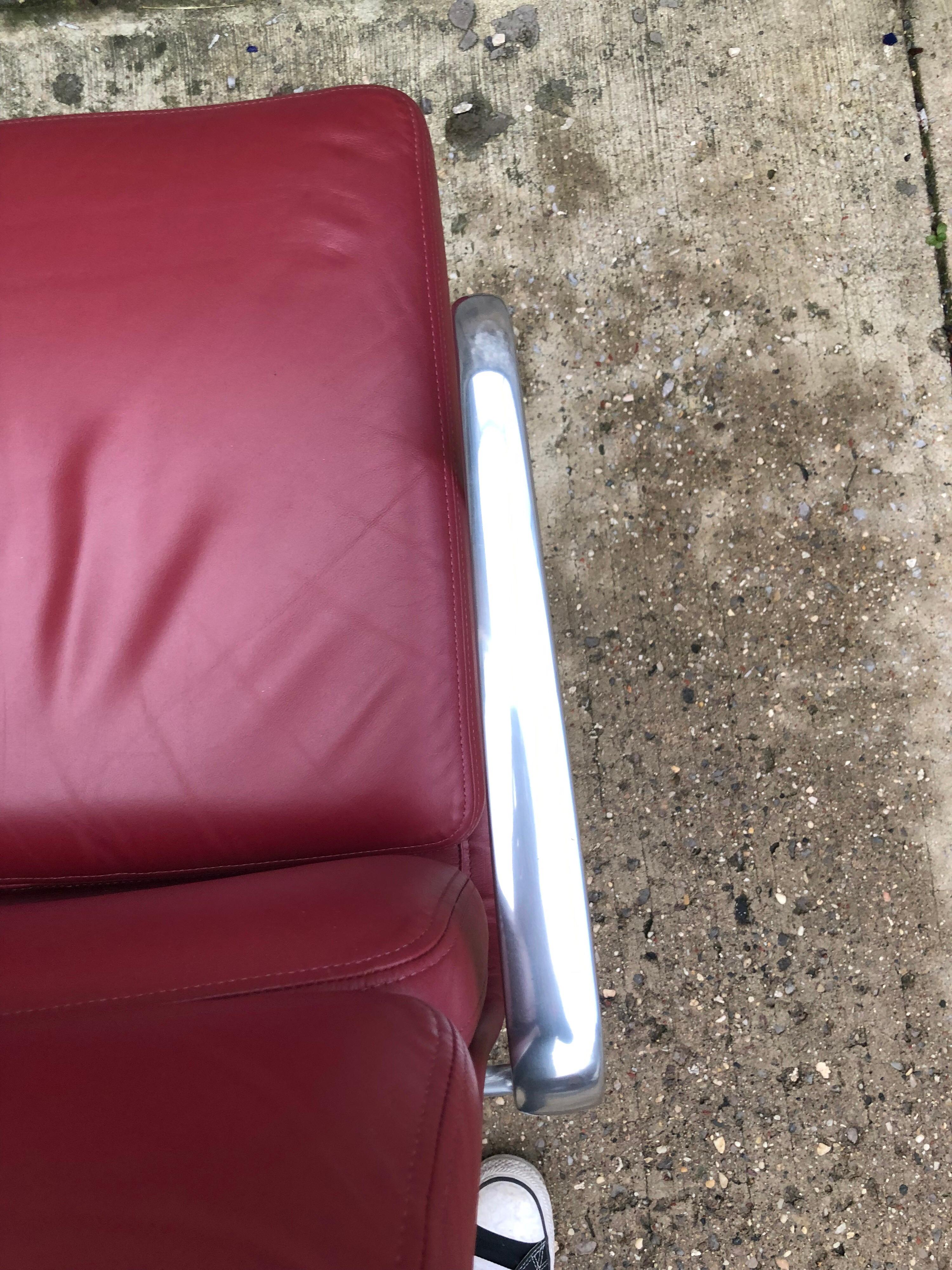 Aluminum Perfect Herman Miller Eames Soft Pad Management Chair