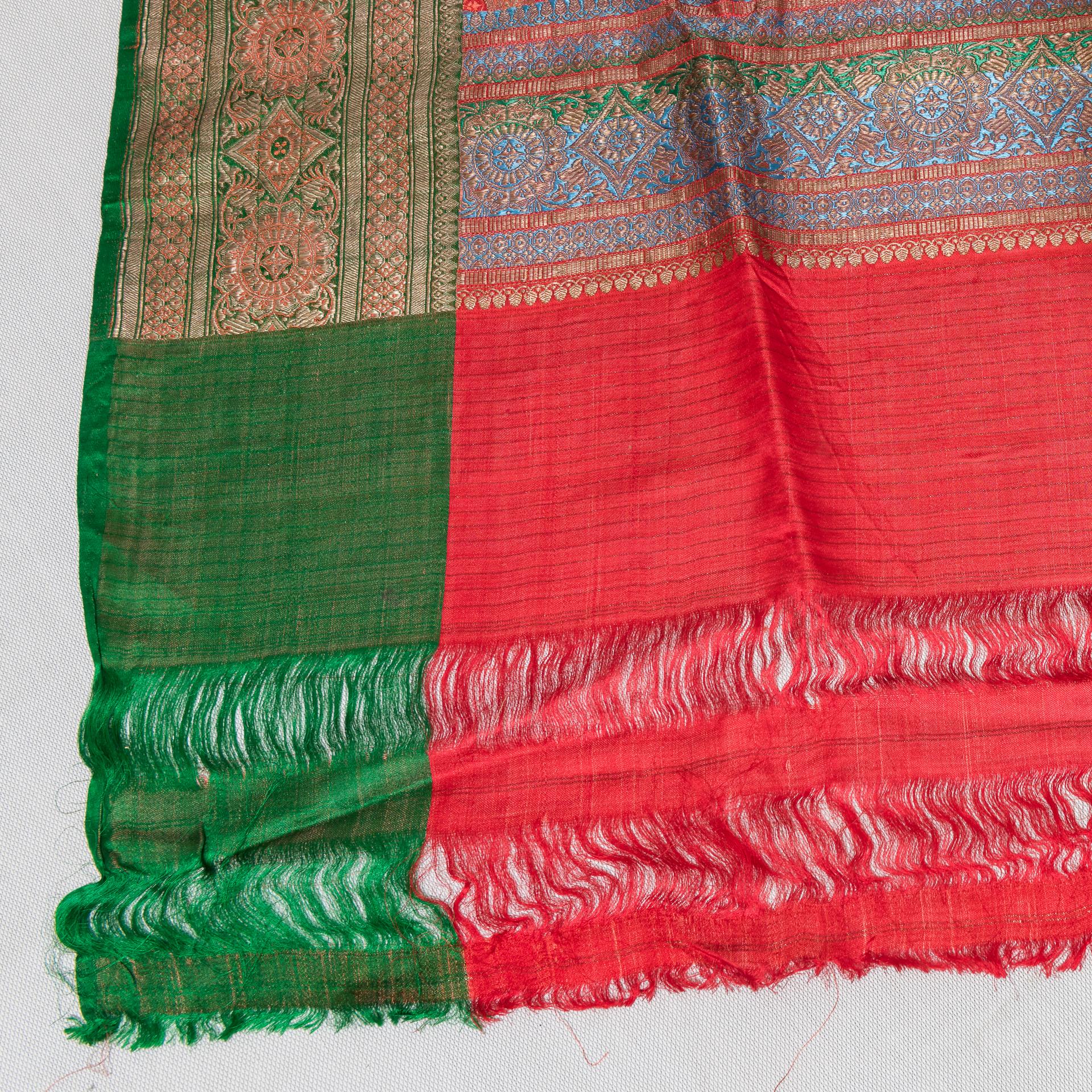 Perfect Indian Sari For Sale 4