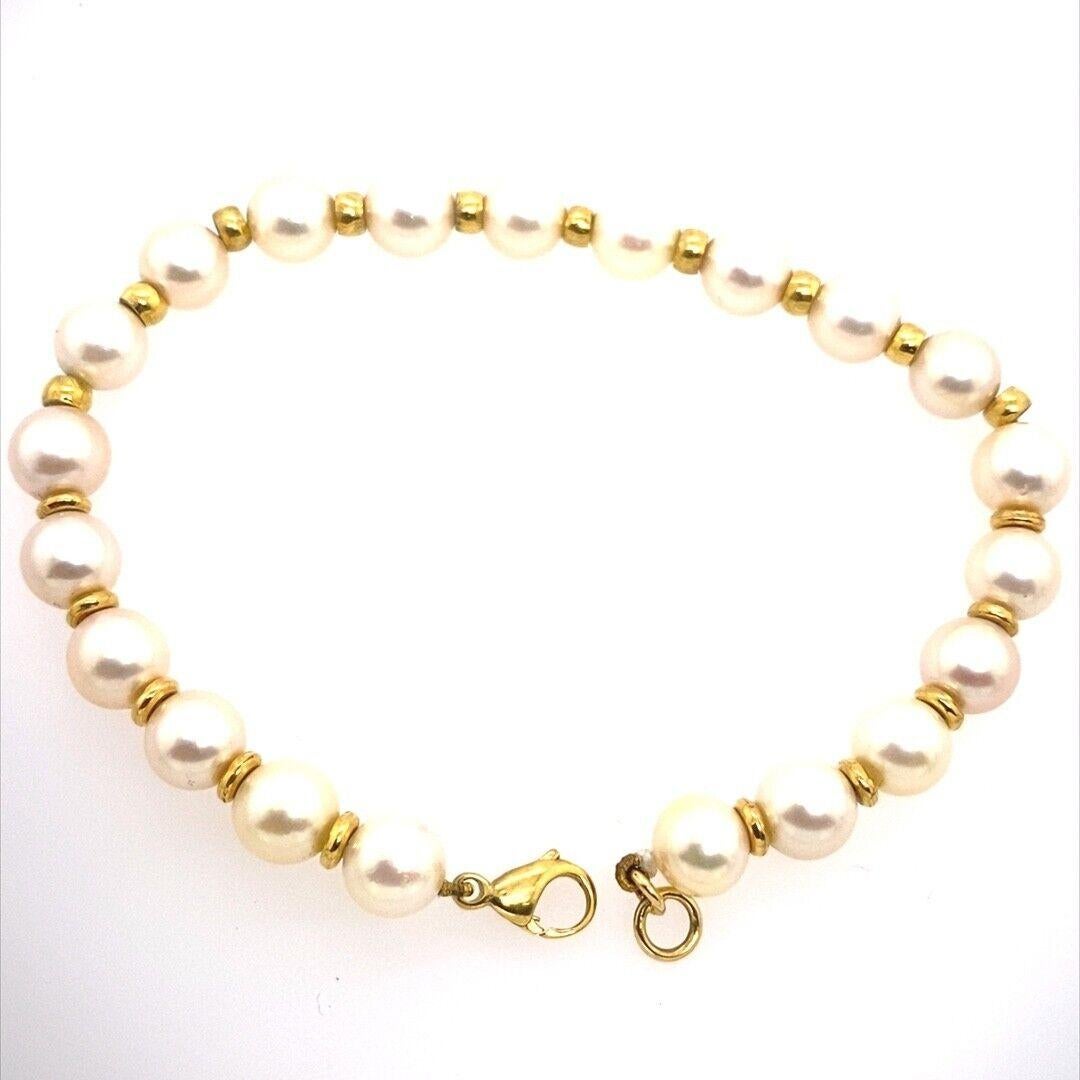 Perfect Matching 7mm Cultured Pearl Bracelet with 9ct Gold Beads in Between For Sale 1
