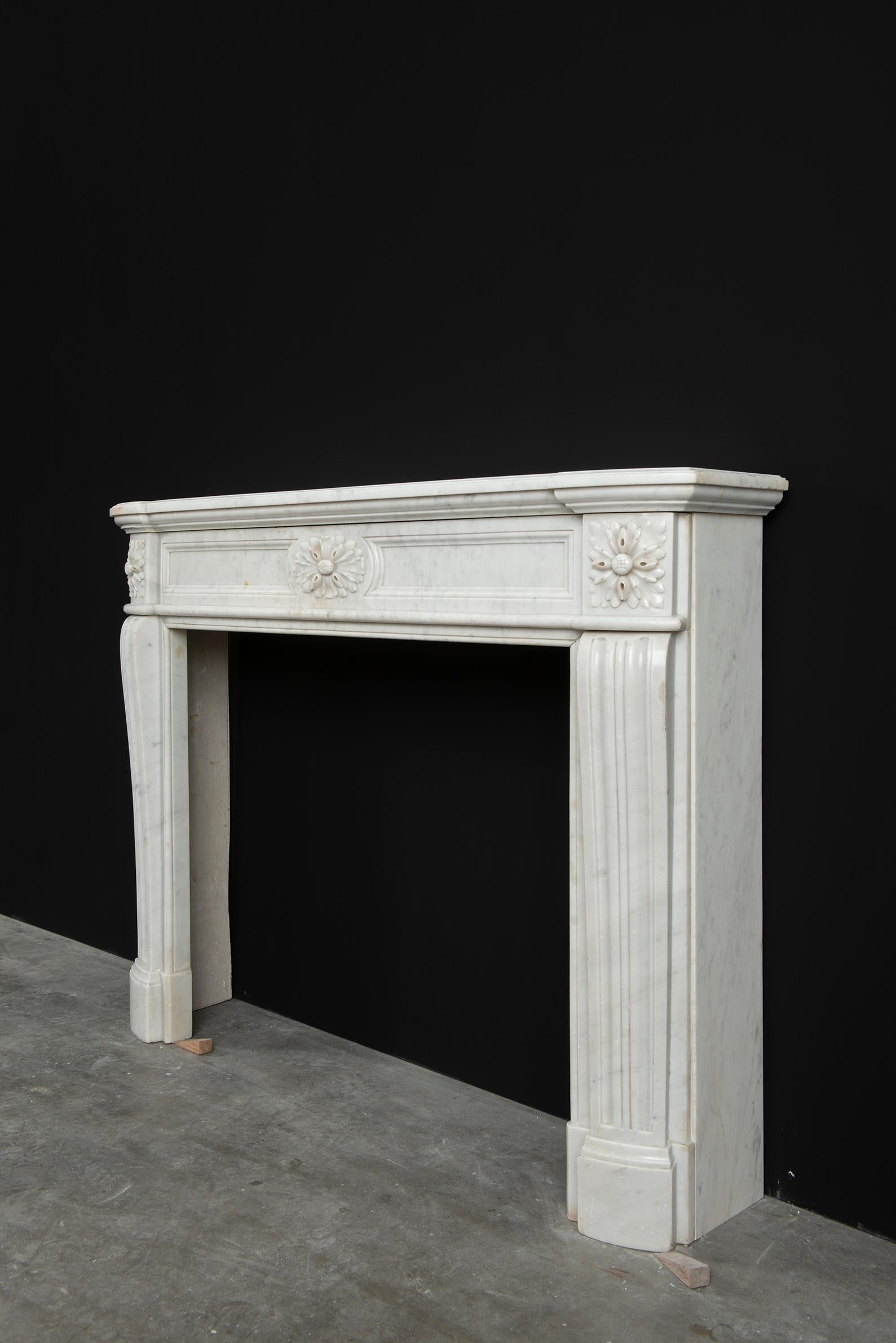 Perfect Petite Antique Fireplace Mantel in White Marble For Sale 5