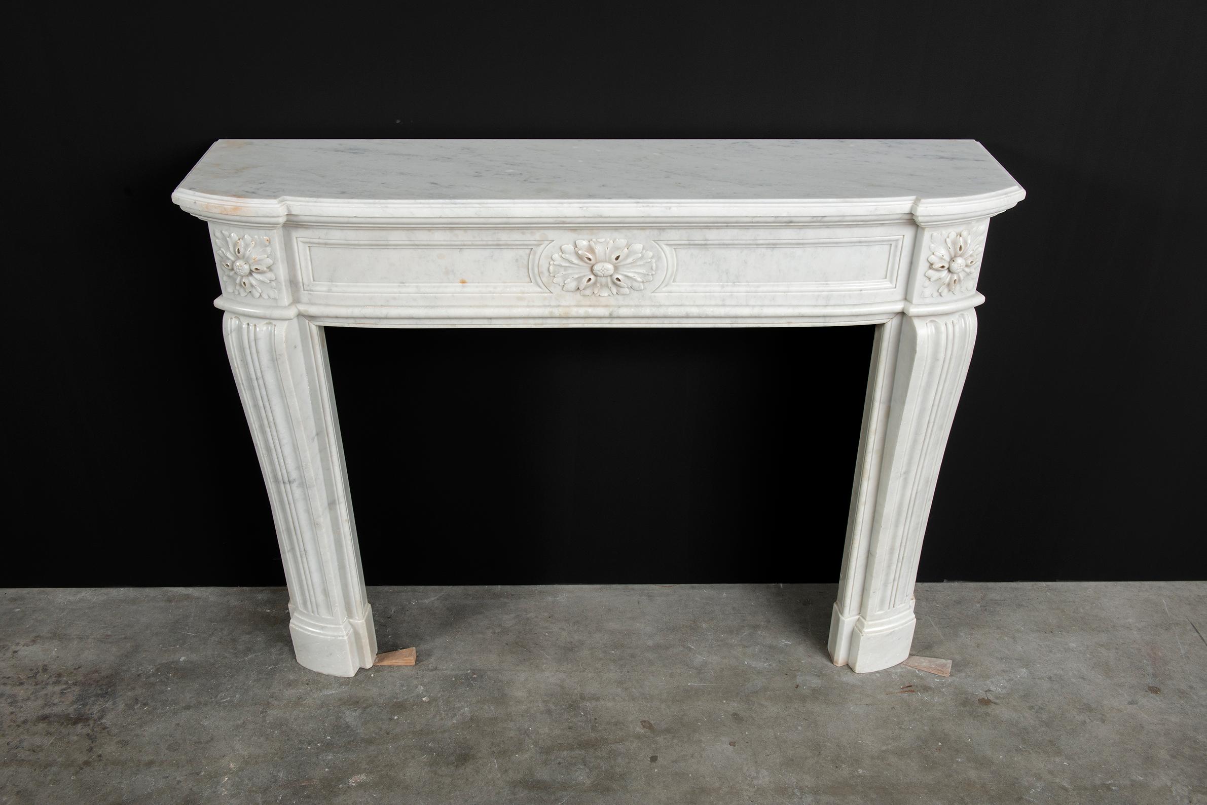 Perfect Petite Antique Fireplace Mantel in White Marble For Sale 8