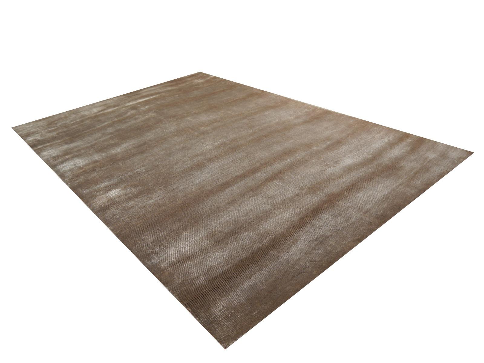 Parfait tapis gris glacier uni de la collection Bamboo Silk par Djoharian Collection en vente 6