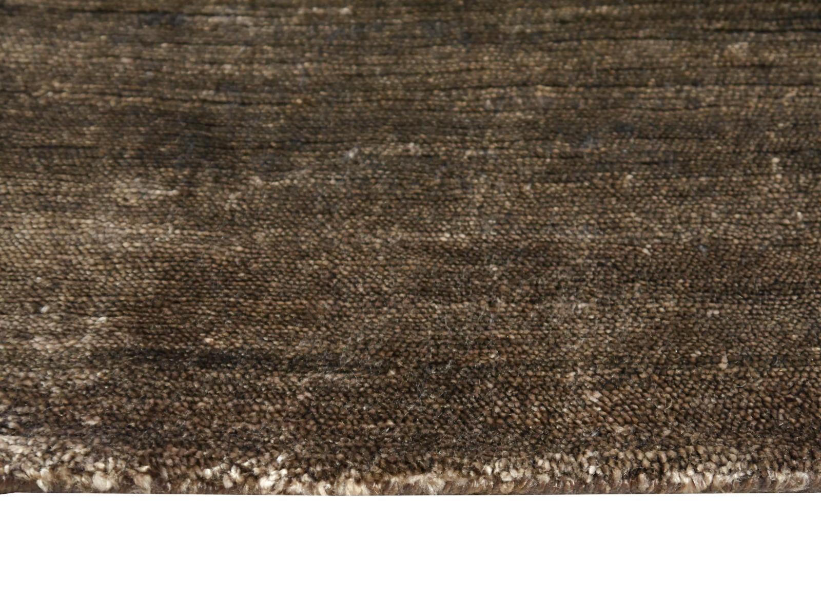 Perfect Plain Rug Collection Couleur Choco en soie de bambou par Djoharian Design en vente 7