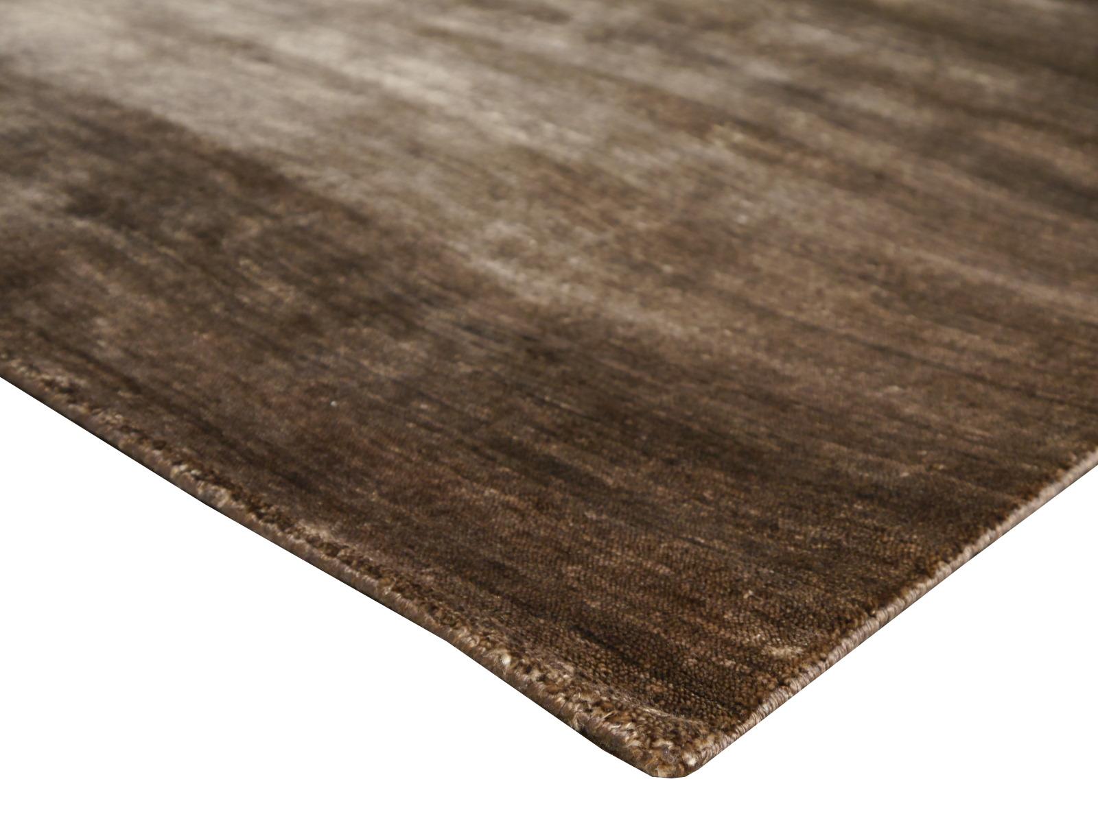 Perfect Plain Rug Collection Color Choco in Bamboo Silk by Djoharian Design For Sale 9