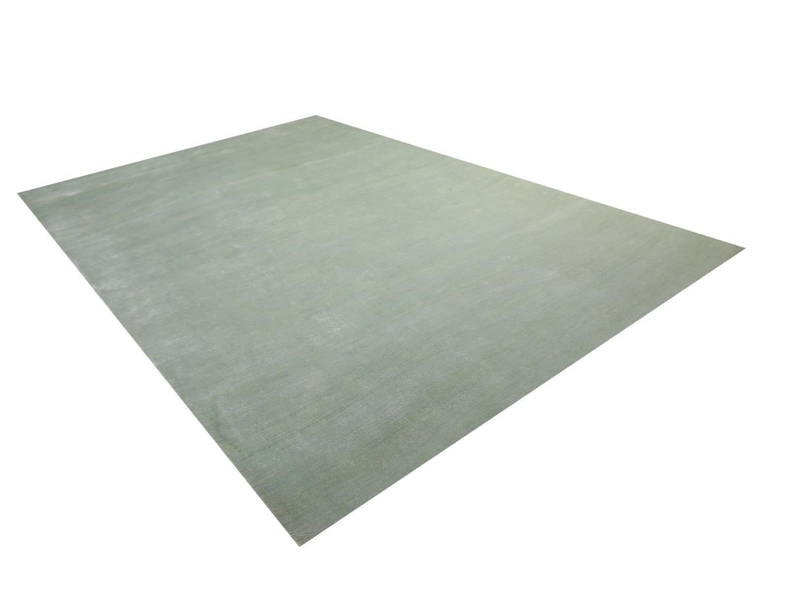 Kollektion Plain Teppich in der Farbe Eis Wasser in Bambusseide von Djoharian Design im Angebot 5