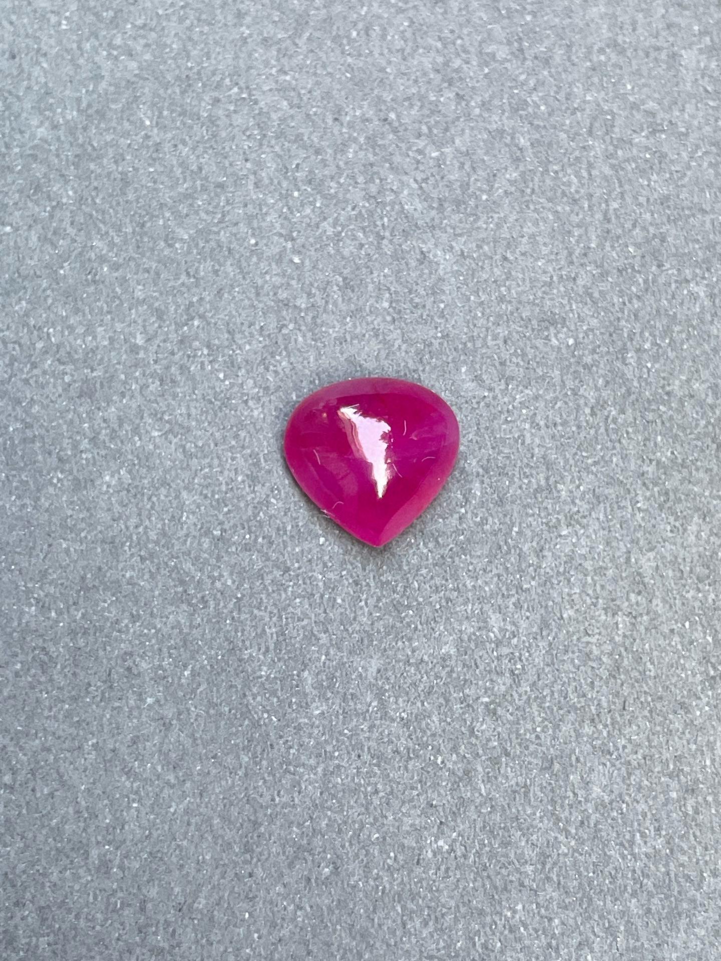 Cabochon GUILD certificate Natural Ruby Unheated Mozambique Red Color 3.97 Carats For Sale