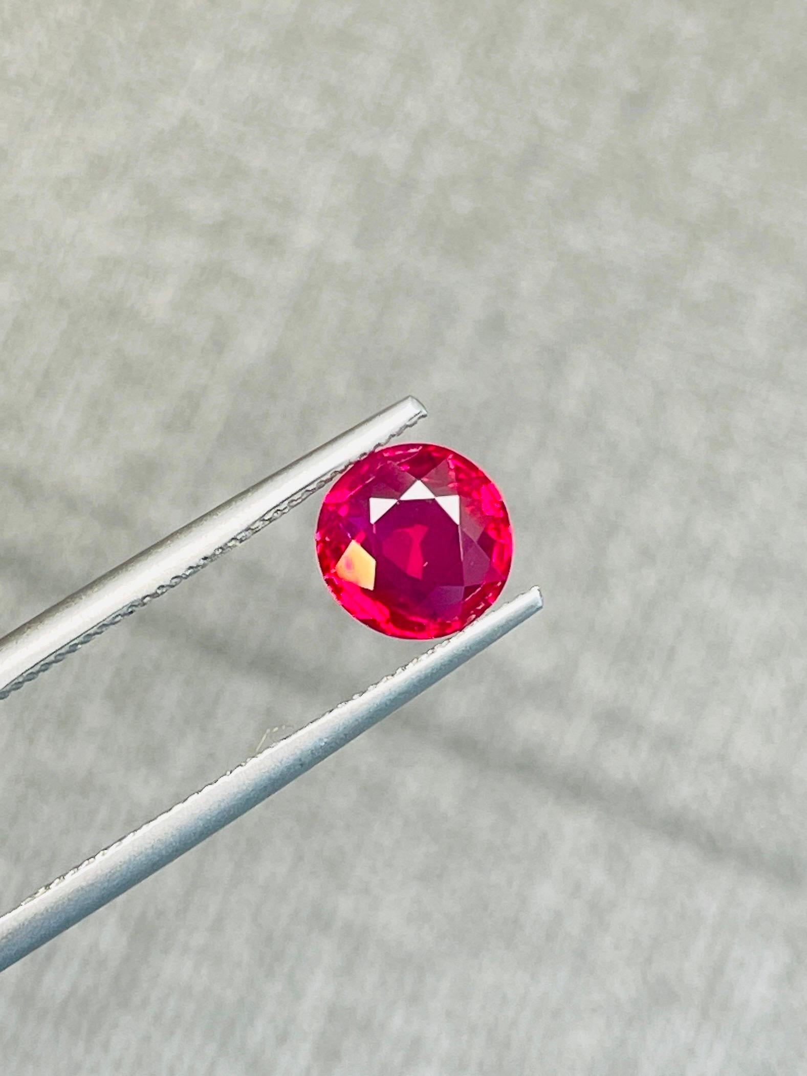 Perfect quality of burma ruby pigeon blood Unheated 1.08ct AIGS certified  3