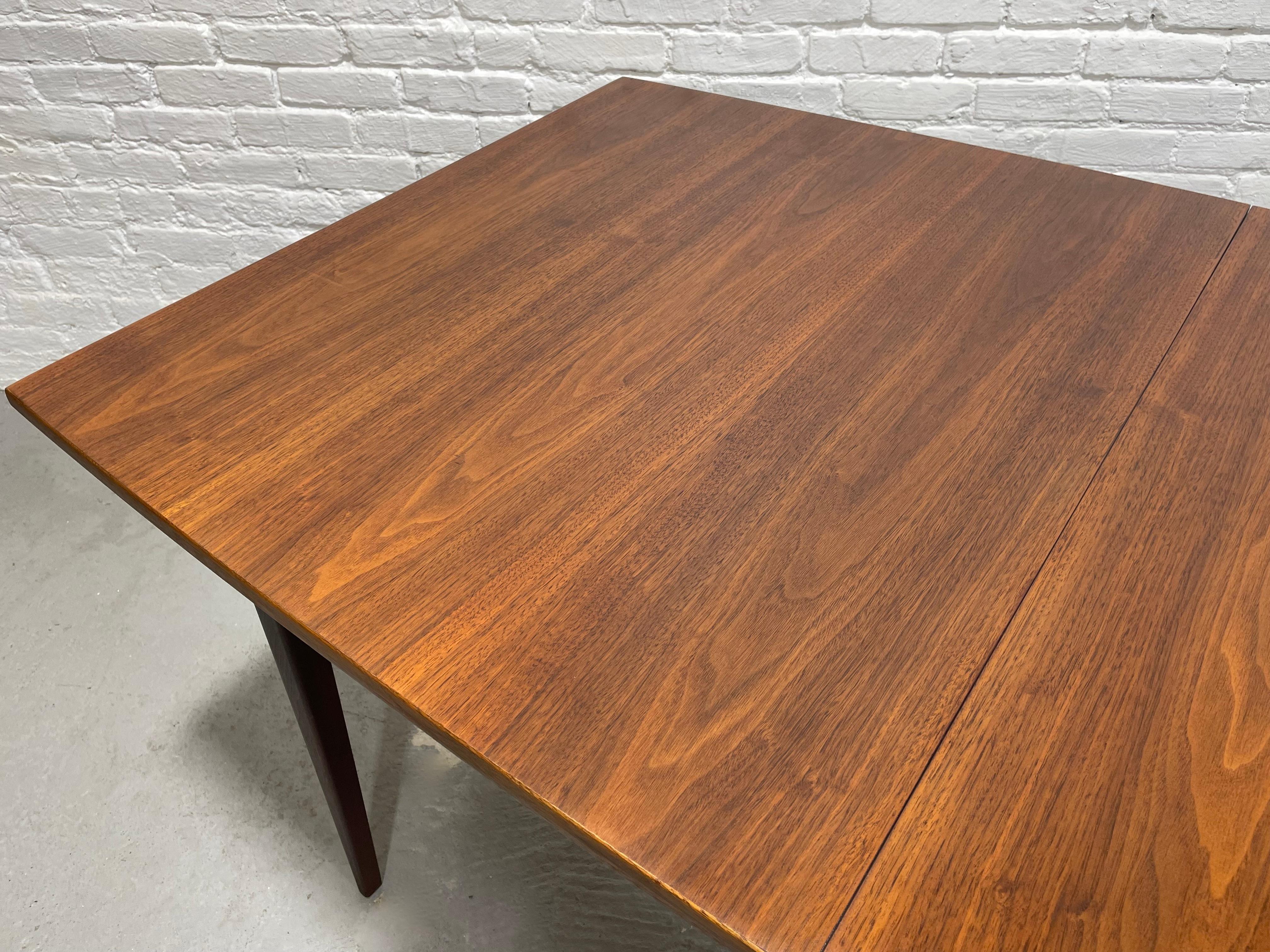 Mid-20th Century Perfect Size WALNUT Mid Century Modern DINING TABLE, c. 1960's For Sale