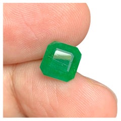 Perfect Square Shape Natural 2.30 Carat Loose Emerald From Swat Mine 