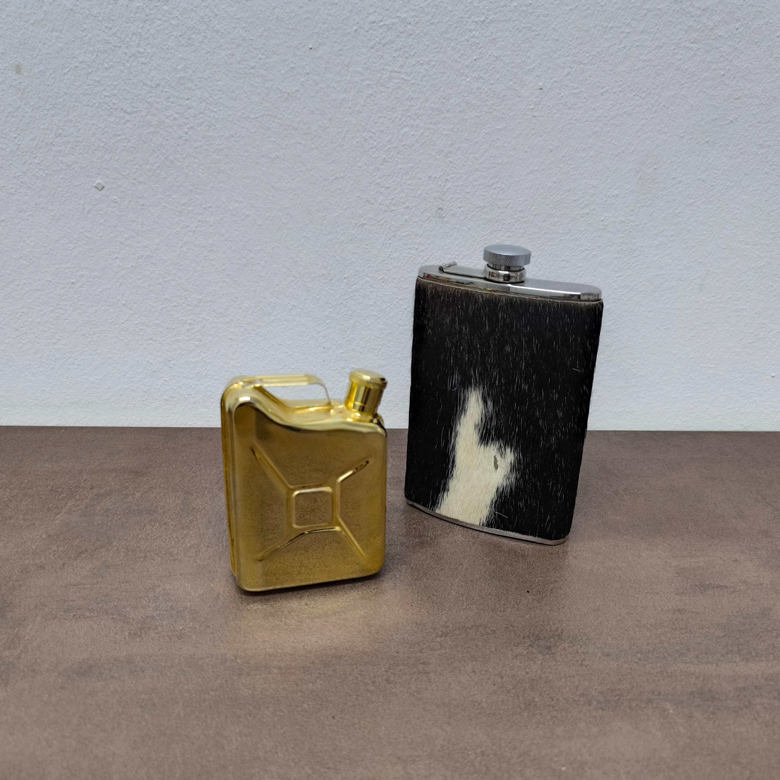 🎄 Holiday Gifting: A memorable gift for the design-savvy bon vivant. Whether tucked into a stocking or presented in a curated gift box, these flasks offer wit, style, and a dash of festive indulgence.
A striking duo of collectible flasks, each a