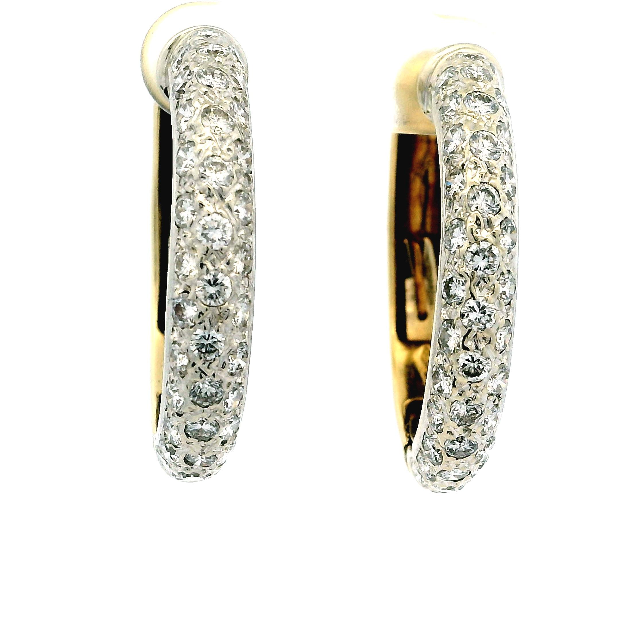 Perfecta Pendientes de aro de diamantes de oro bicolor de 14 quilates, 3,5 quilates en venta 1