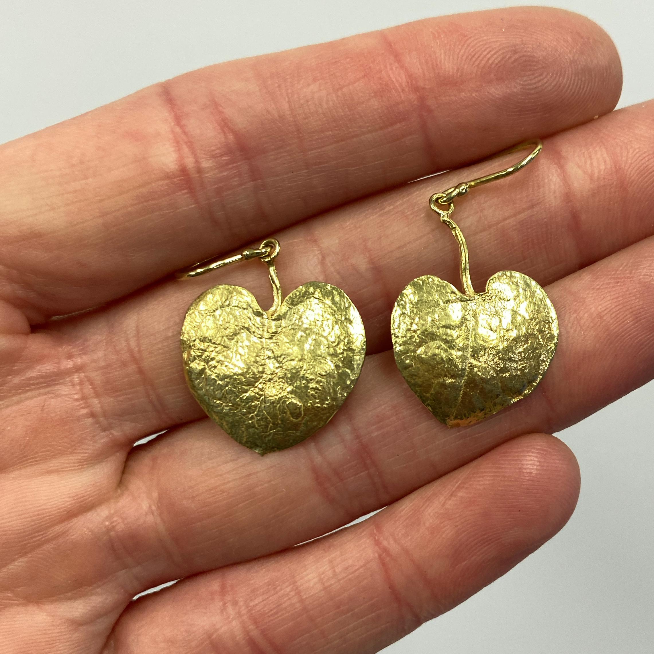 Women's or Men's Perfectly Mismatched Leaf Dangle Earrings in 18 Karat Gold by Eytan Brandes For Sale