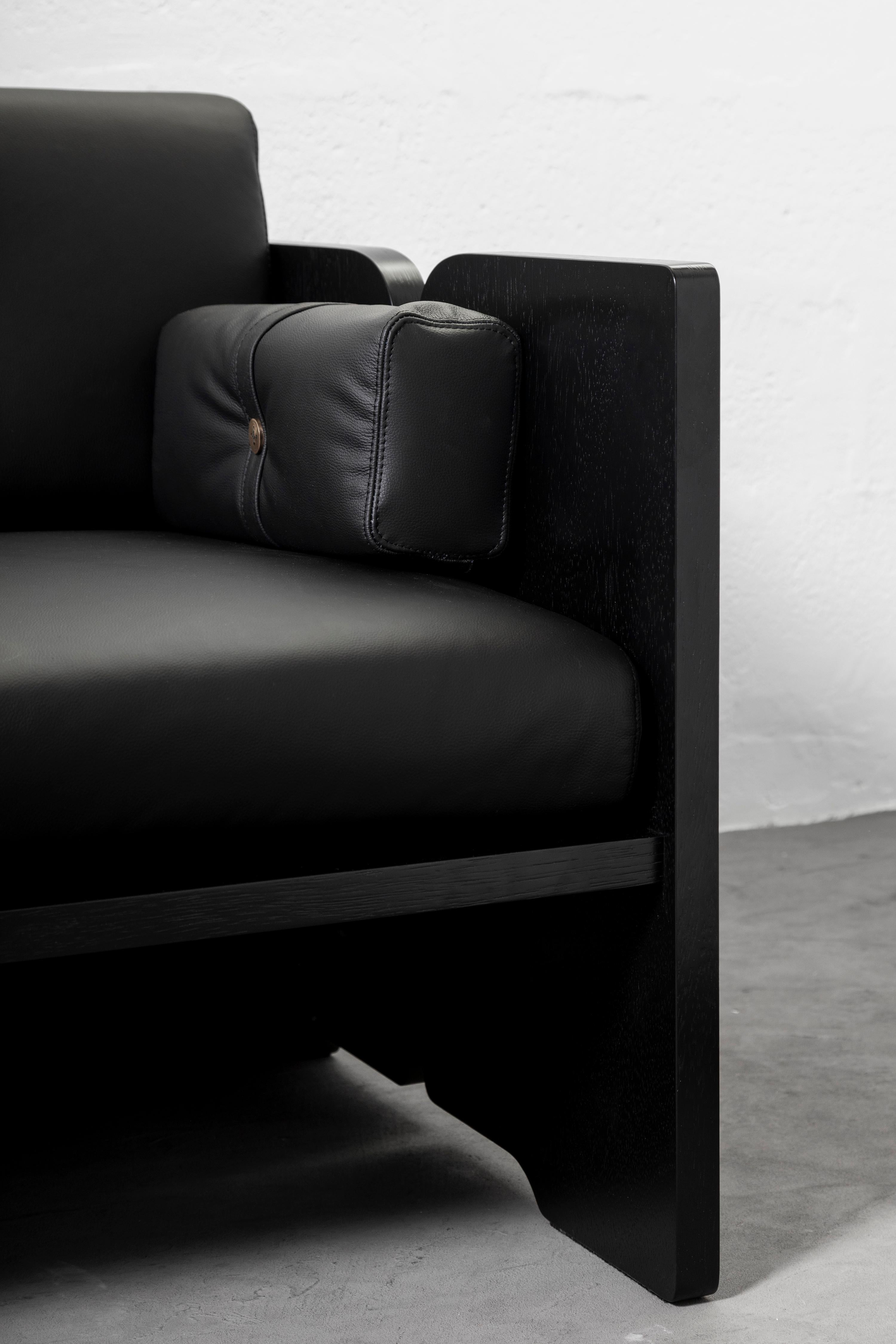 Altro Divano a 3 posti Perfidia in Wood Wood, pelle e ottone invecchiato di Estudio Andean in vendita