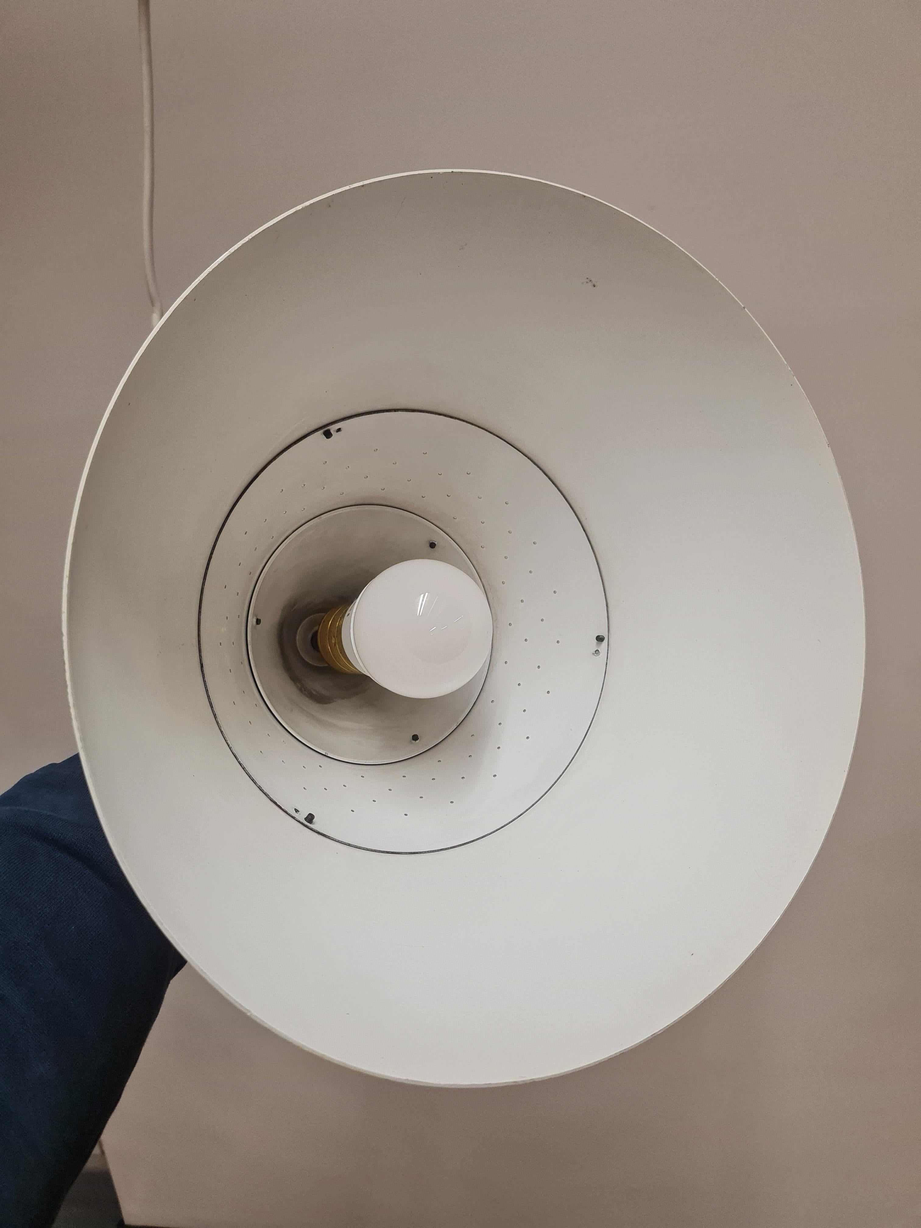 Metallo Ciondolo in ottone e nero traforato Modello 51184 di Maria Lindeman per Idman, anni '50 in vendita