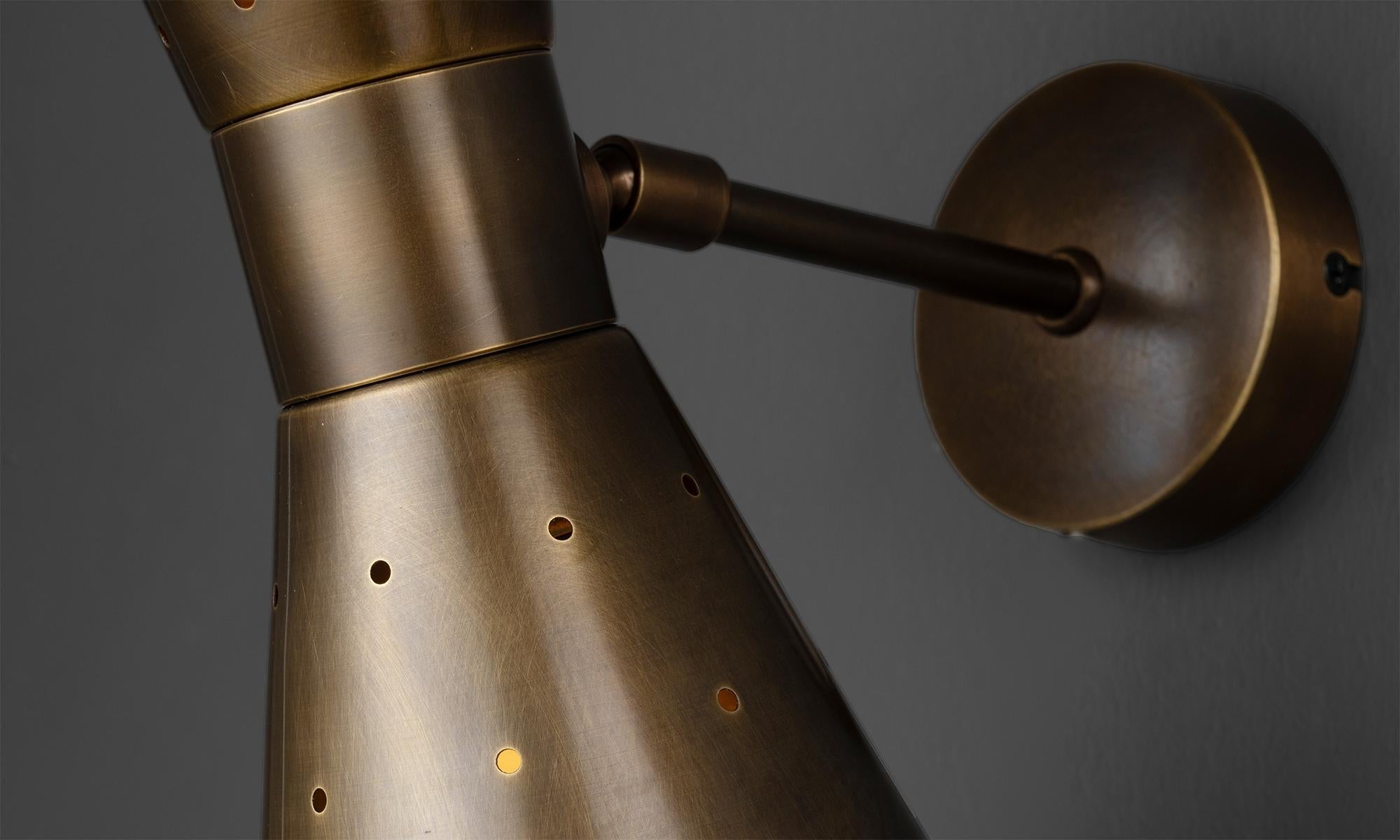 Lámpara de latón perforado Made in Italy Siglo XXI y contemporáneo en venta